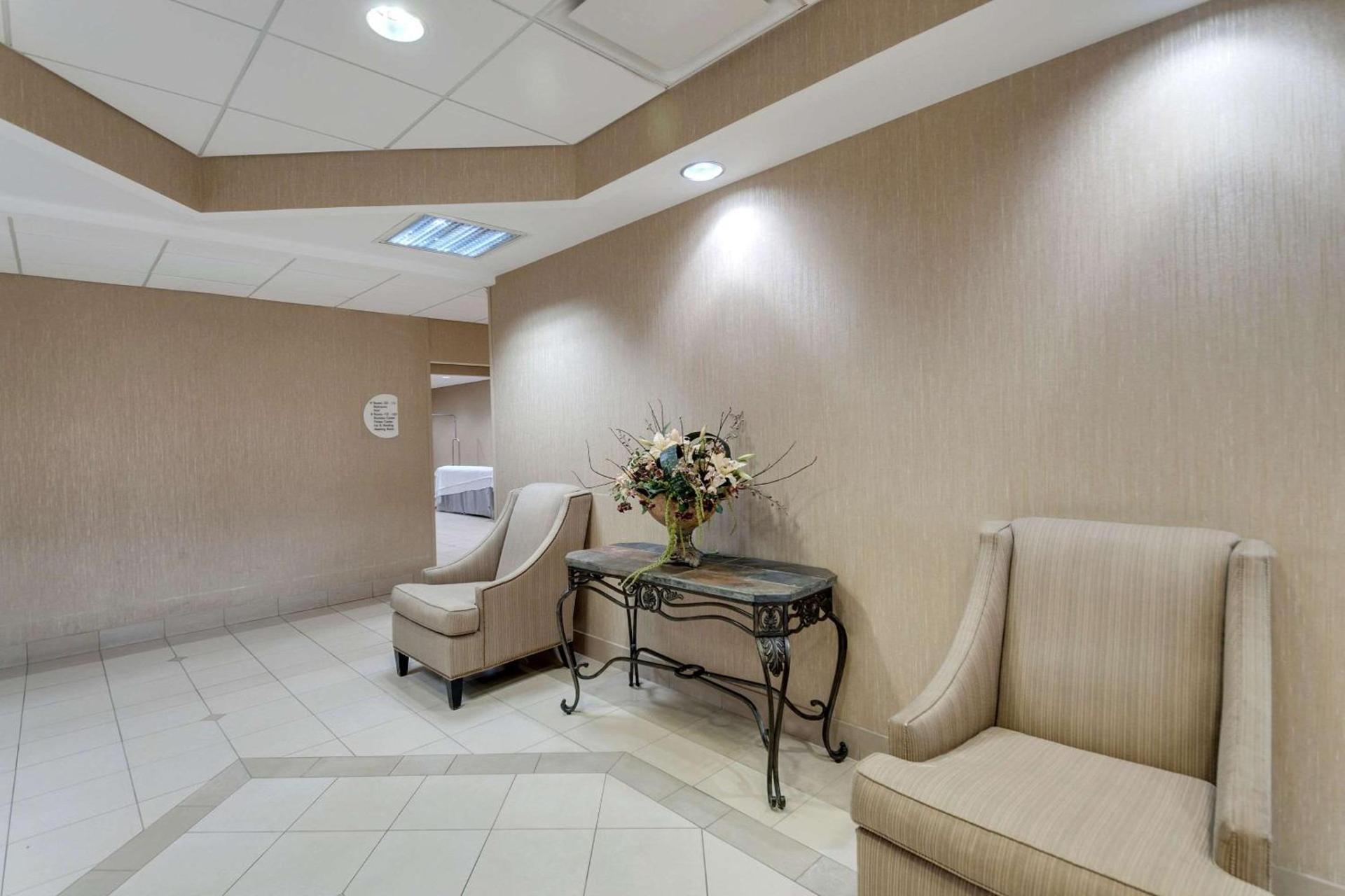 Quality Inn & Suites Bel Air I-95 Exit 77A photo 4