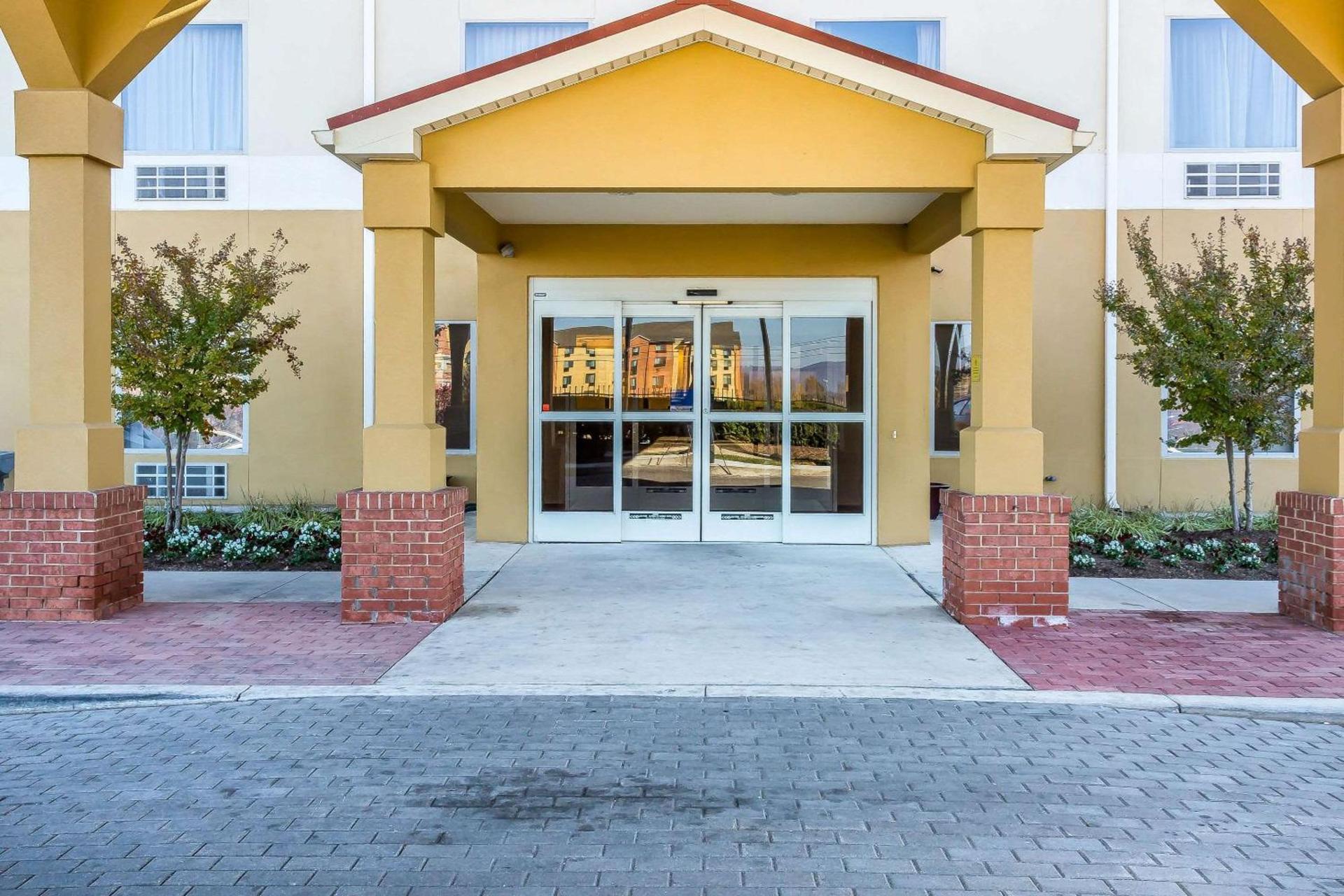 Comfort Inn Frederick - Ballenger Creek photo 25