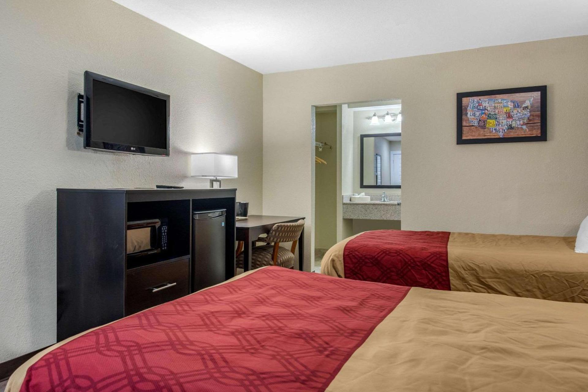 Econo Lodge Freeport - Brunswick Area photo 16