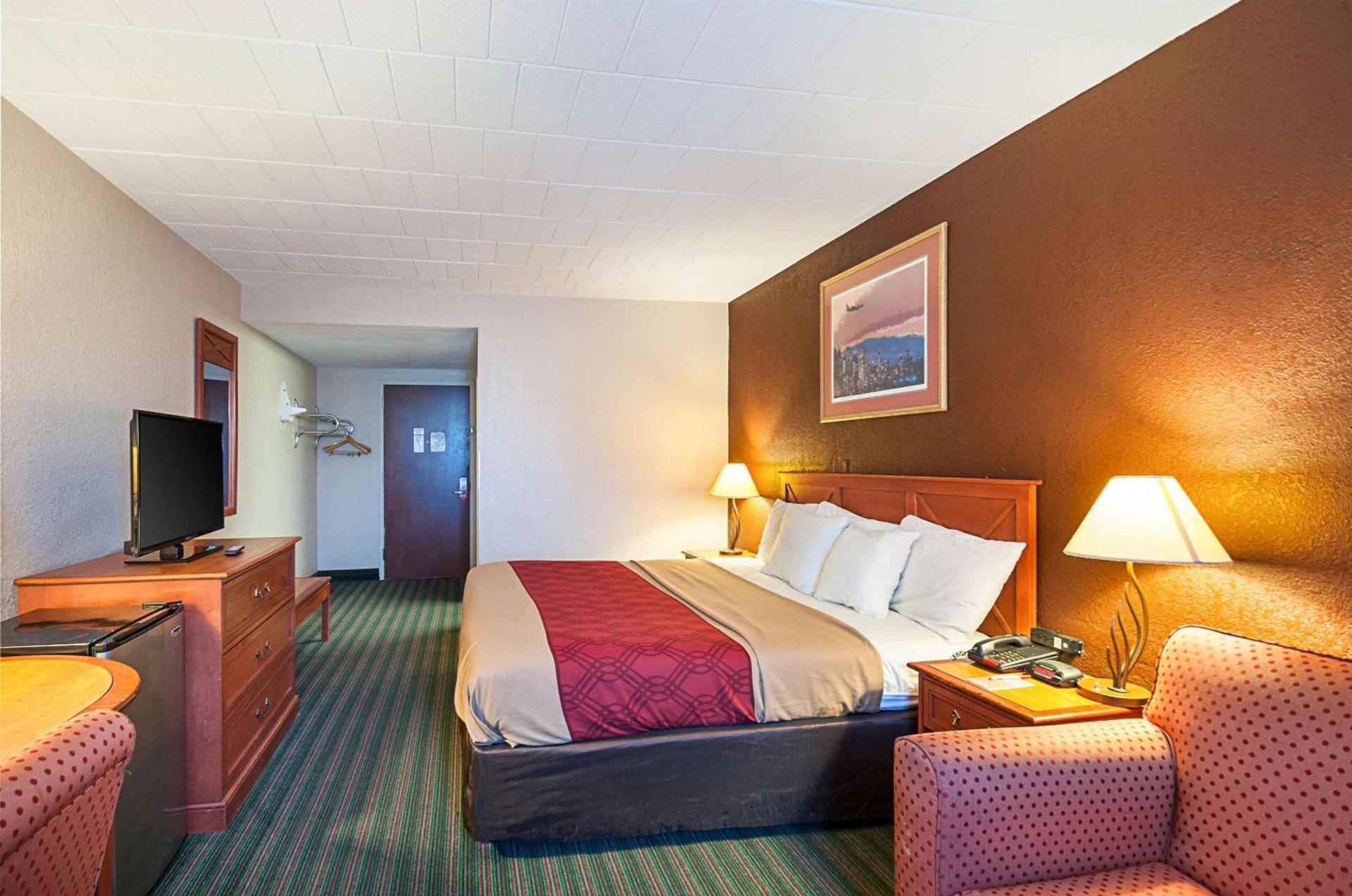 Quality Inn Near Pimlico Racetrack photo 9