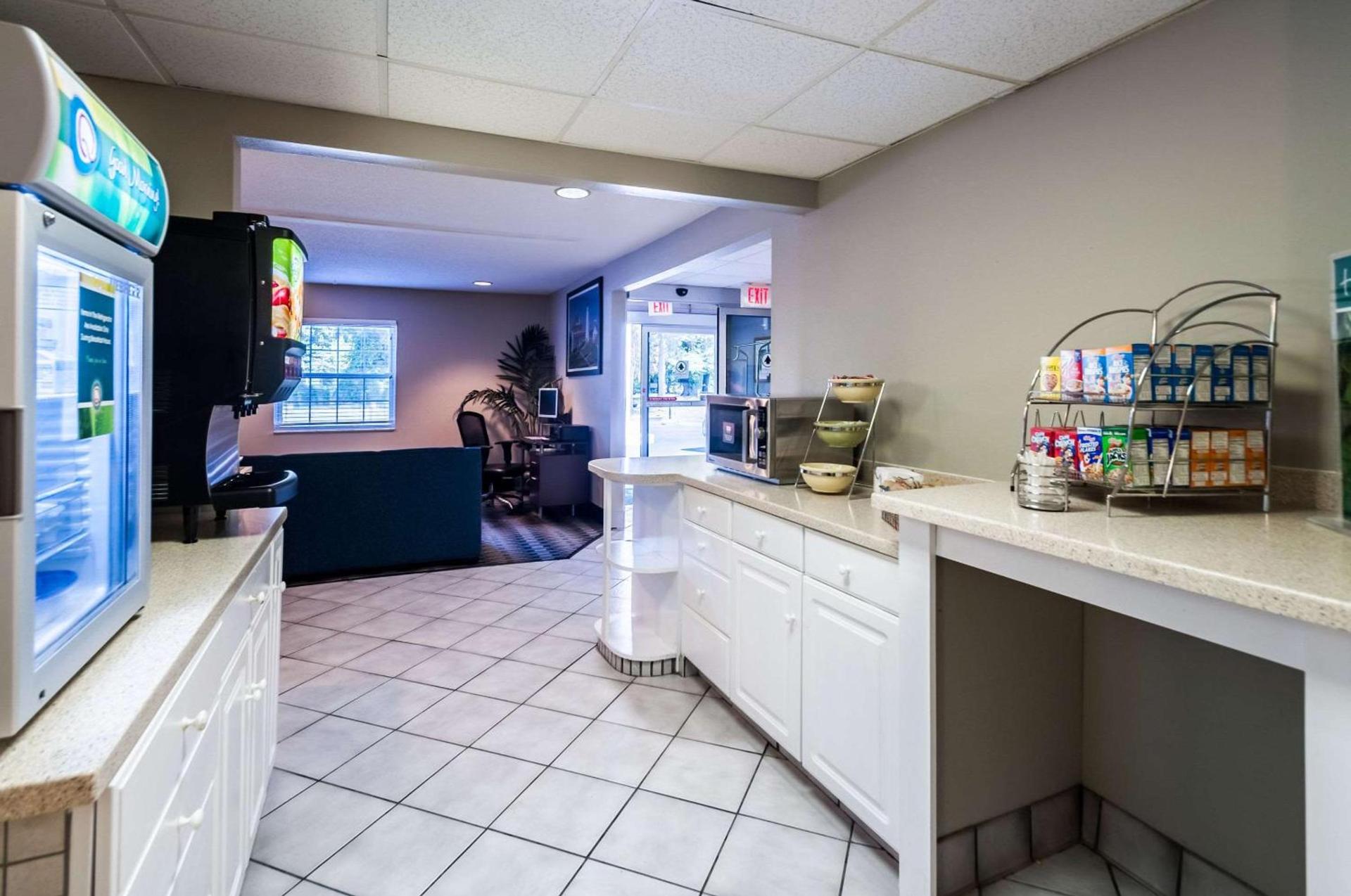 Quality Inn Solomons - Beacon Marina photo 19