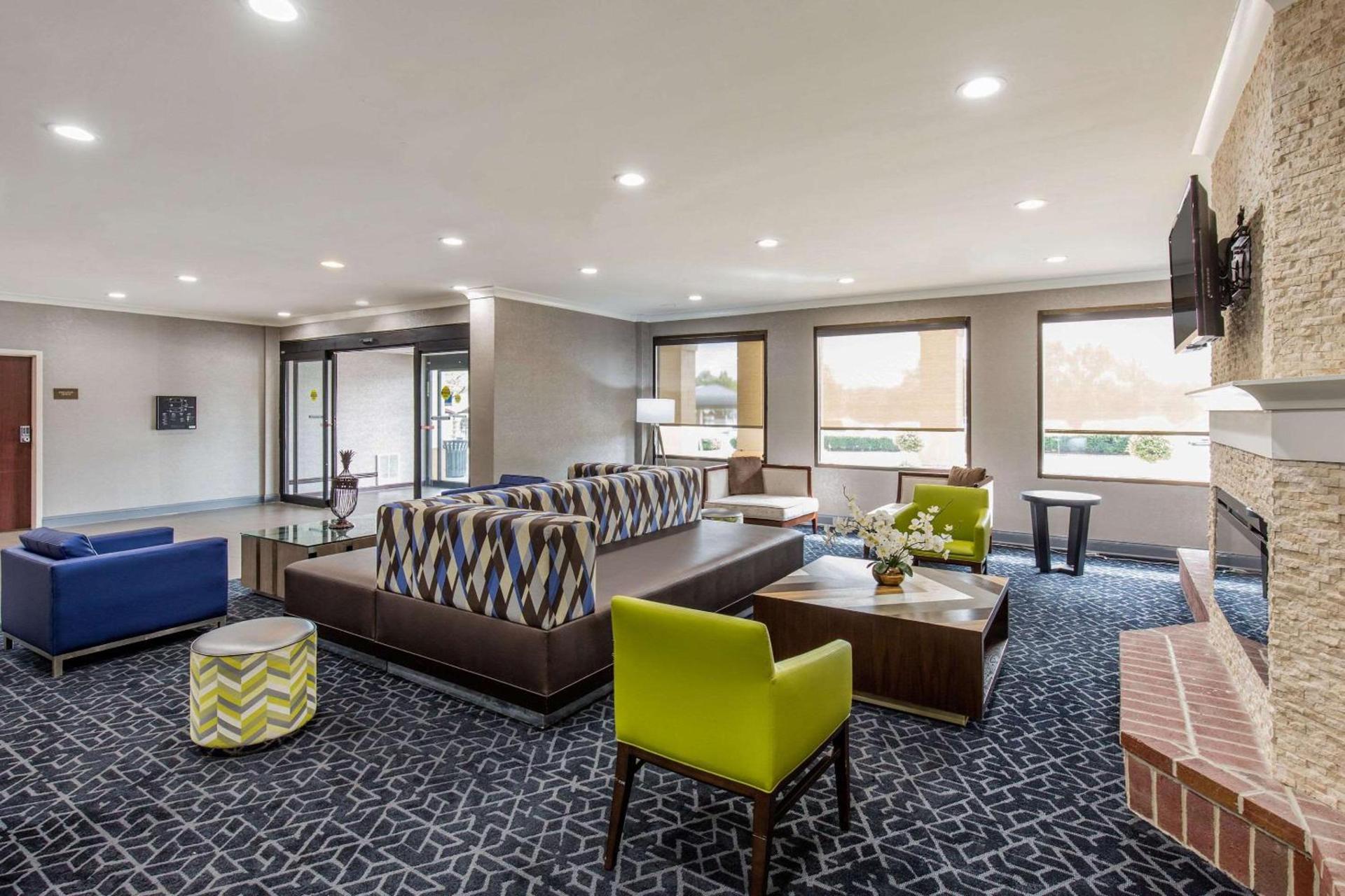 Comfort Inn College Park North photo 11