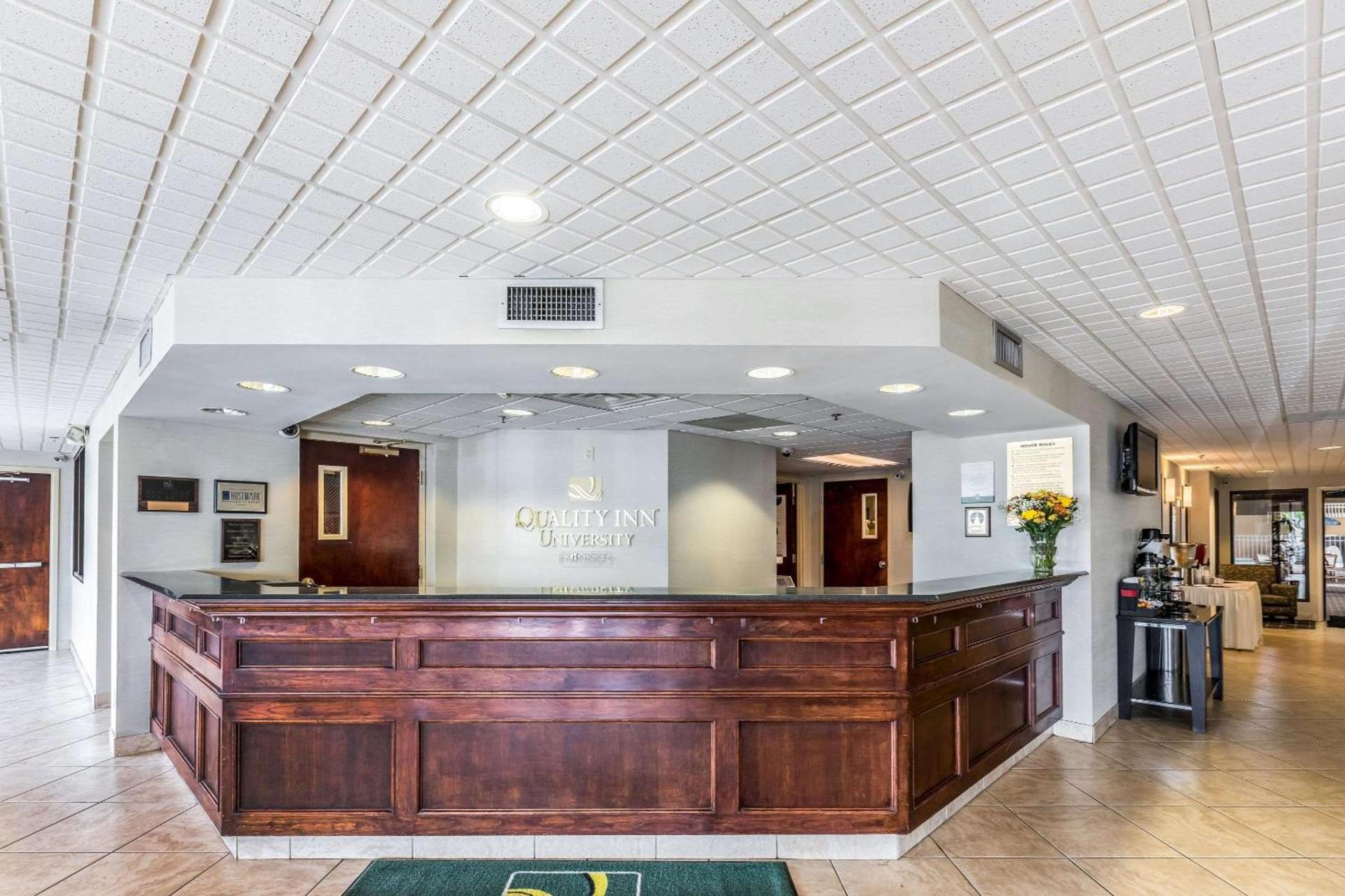 Quality Inn University Lansing photo 2