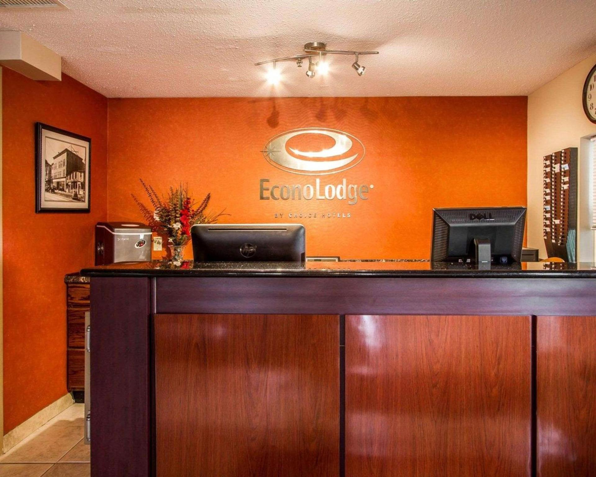 Econo Lodge Freeport - Brunswick Area photo 11