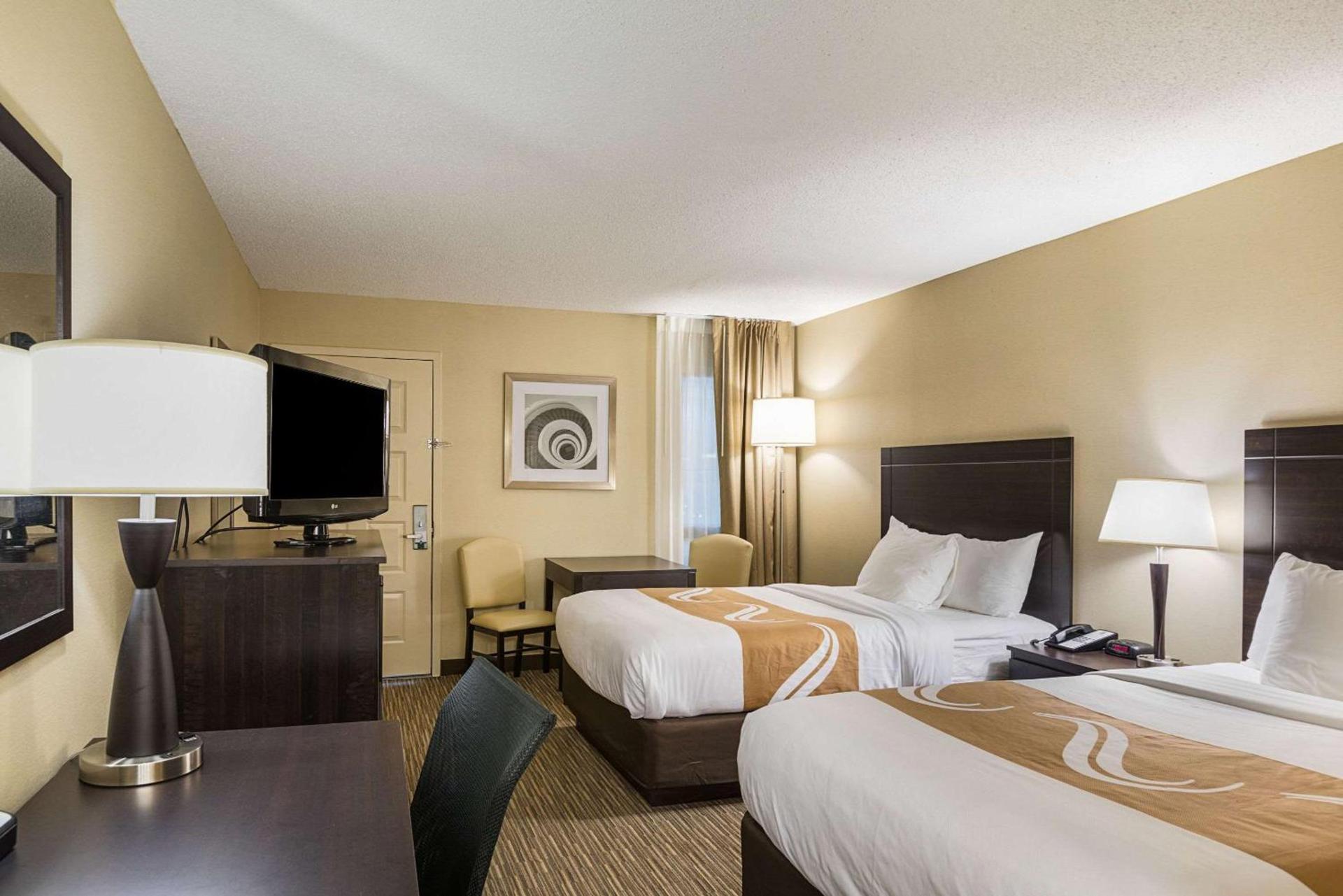 Quality Inn University Lansing photo 9