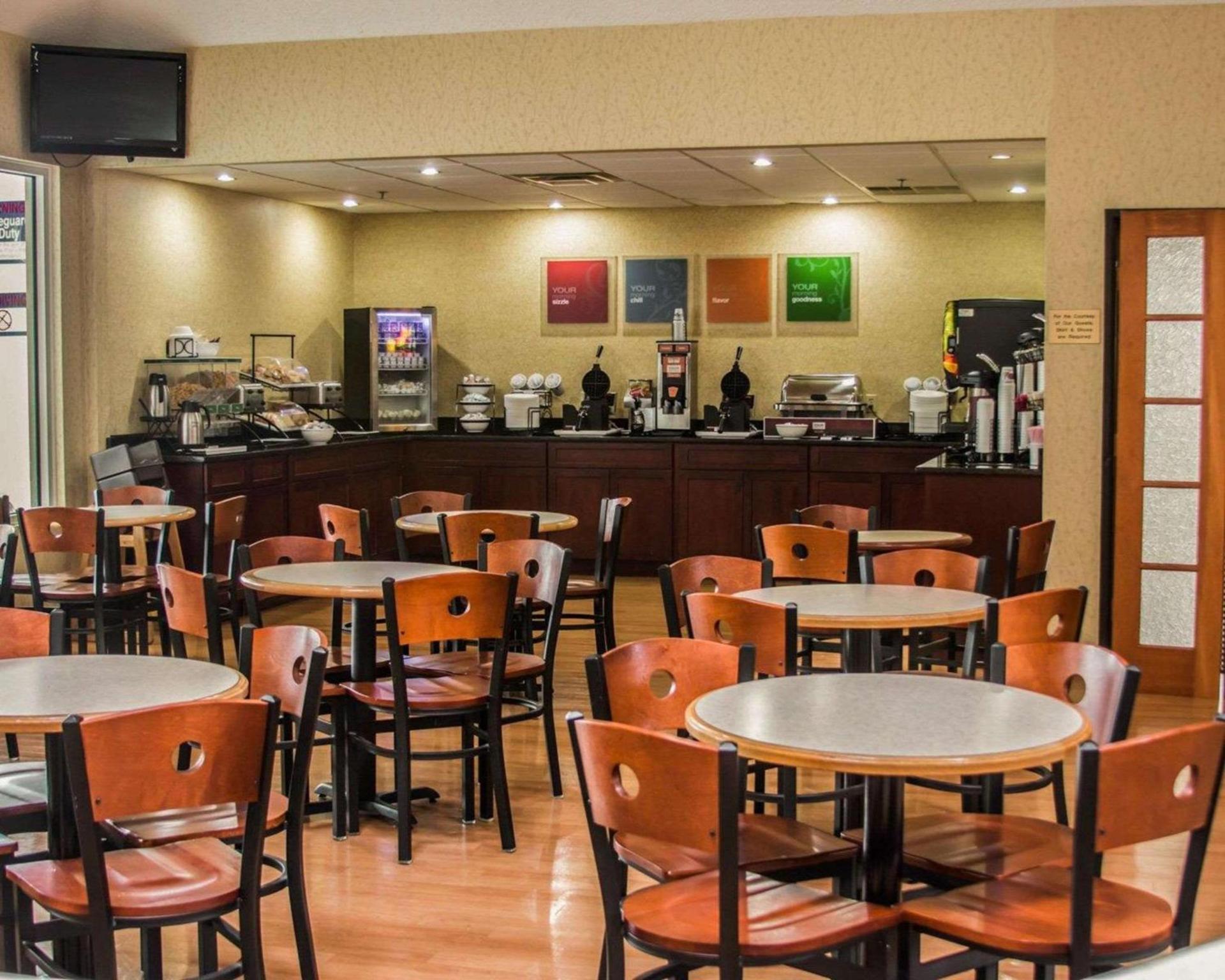 Comfort Inn Birch Run - Frankenmuth photo 31