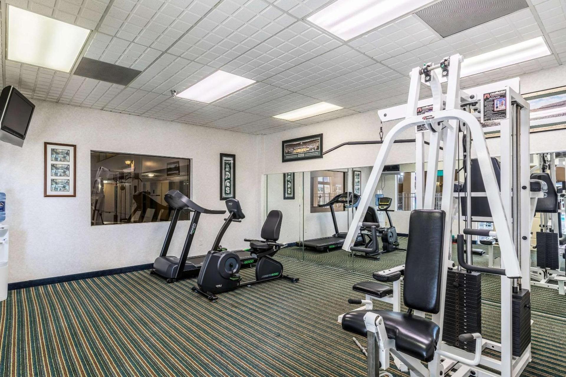 Quality Inn University Lansing photo 21