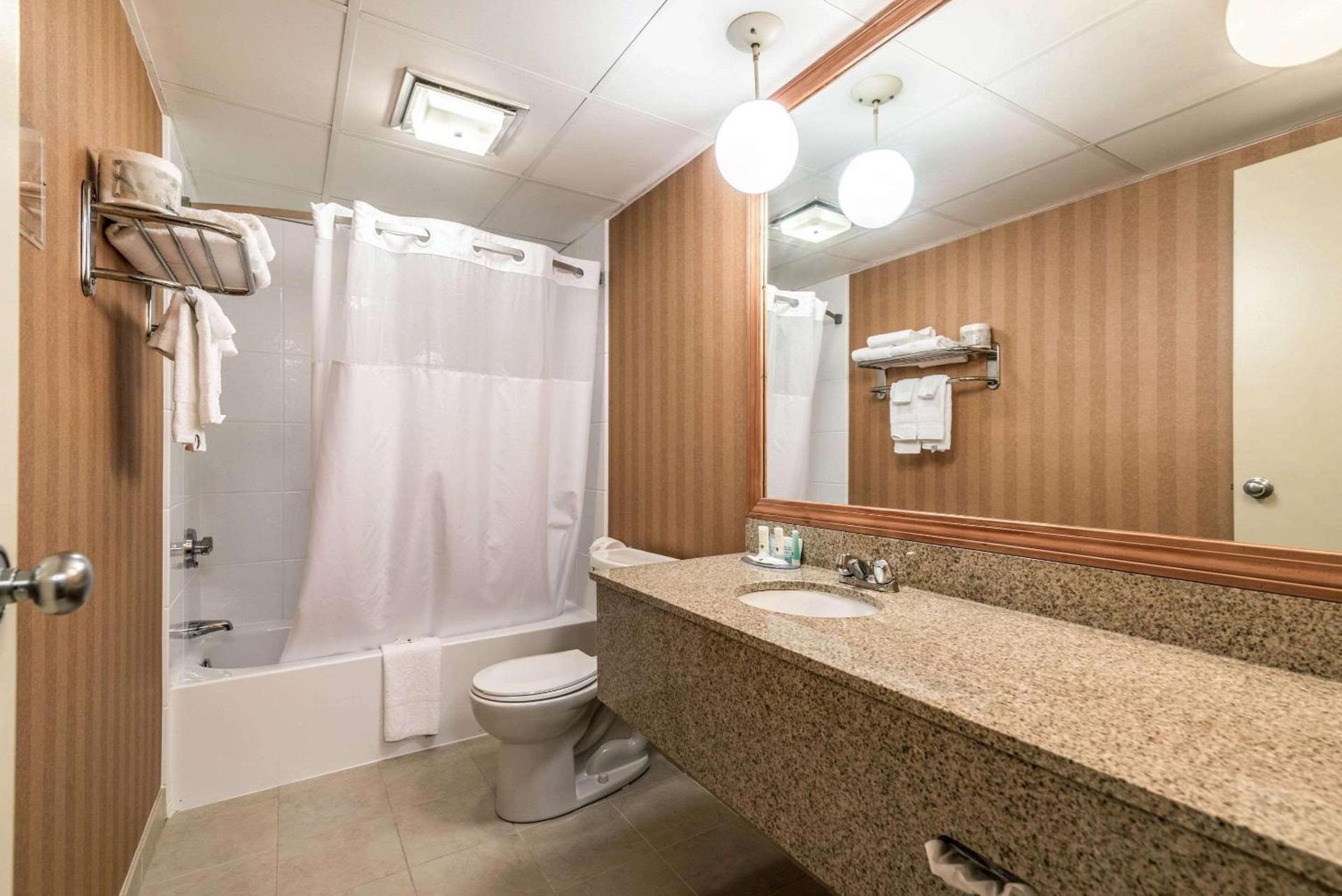 Quality Inn Bangor Airport photo 22