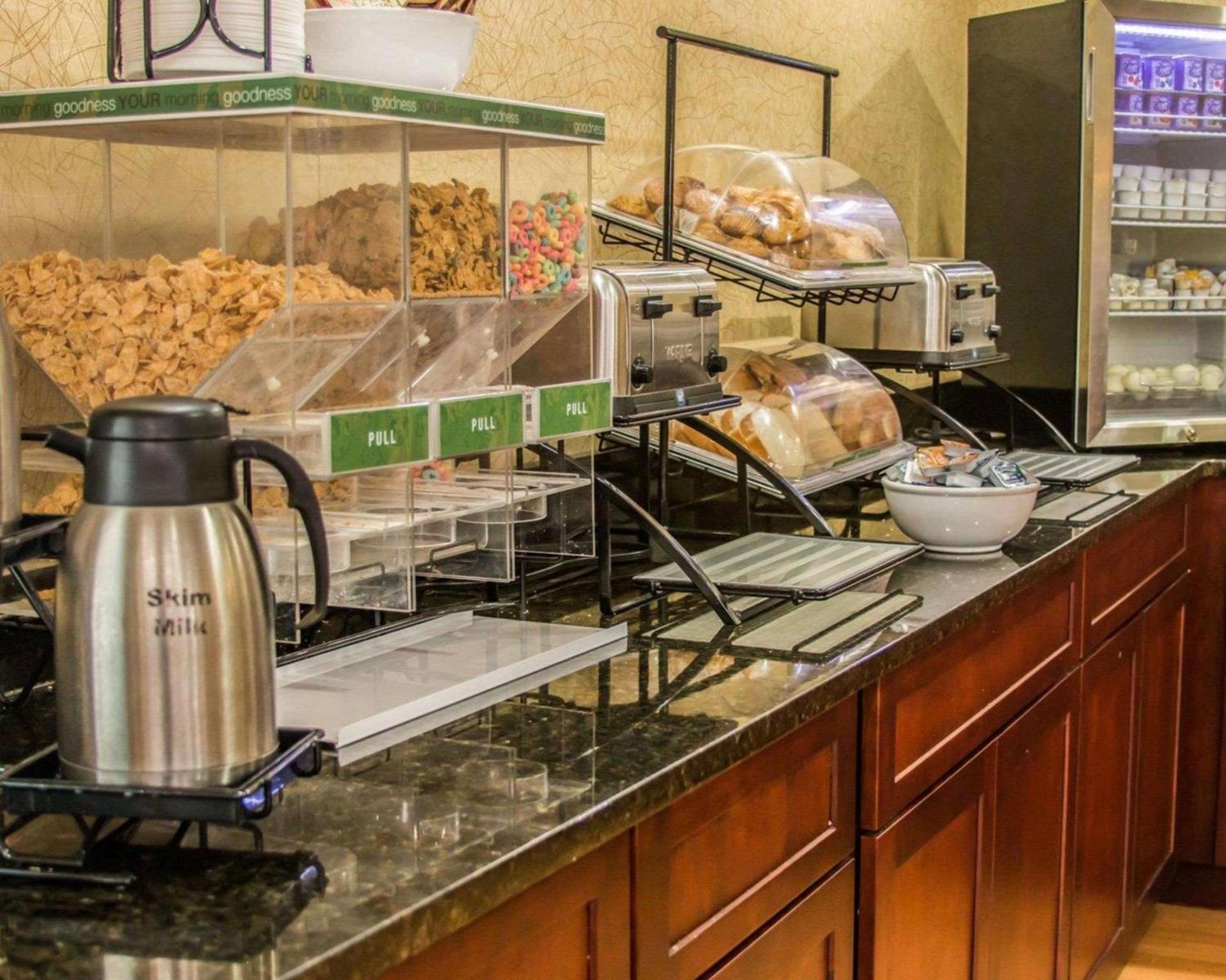 Comfort Inn Birch Run - Frankenmuth photo 34