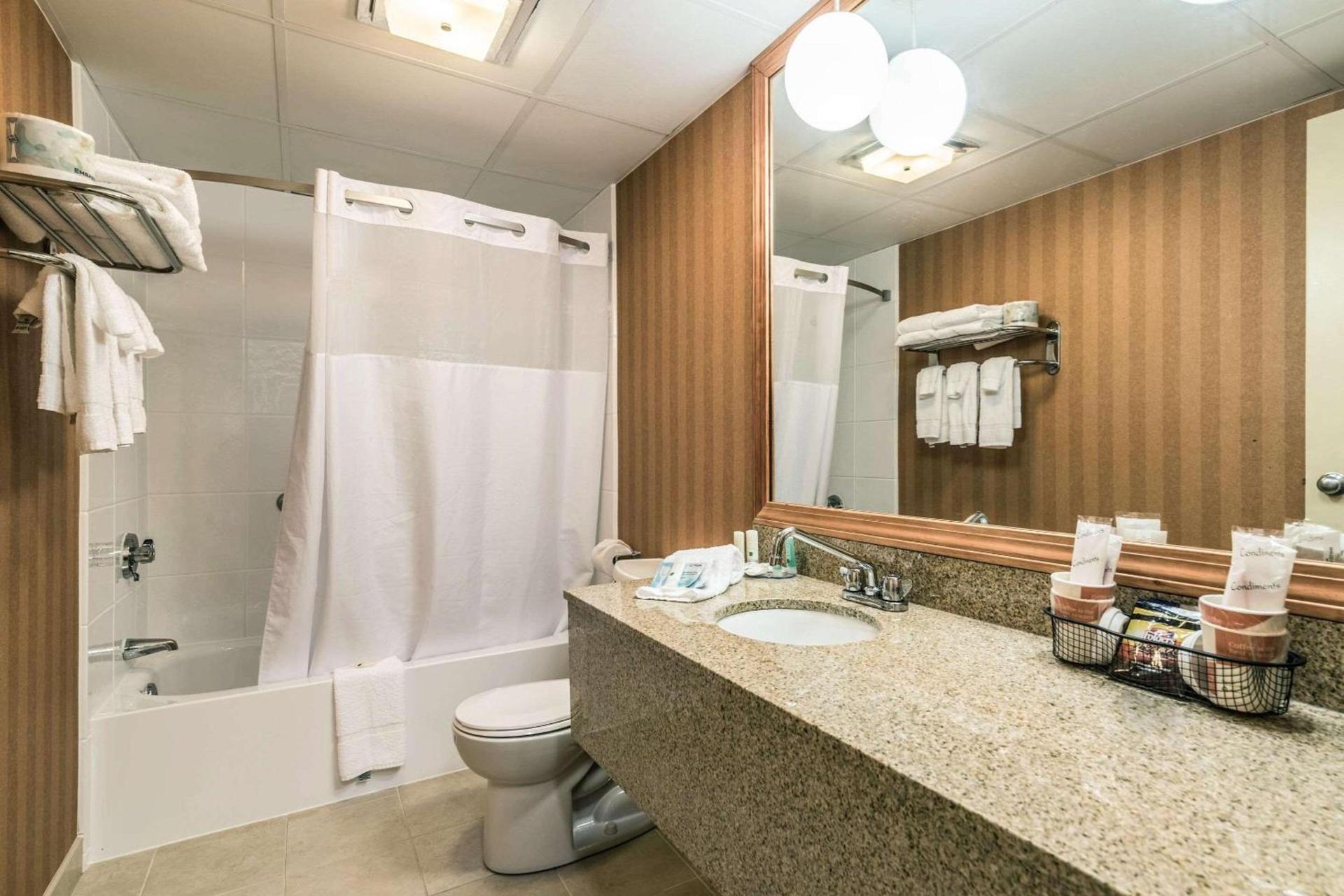 Quality Inn Bangor Airport photo 24