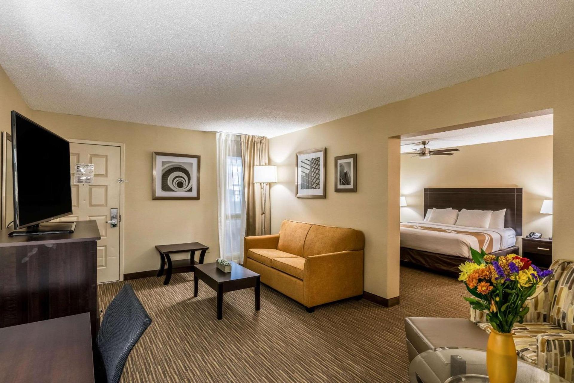 Quality Inn University Lansing photo 16