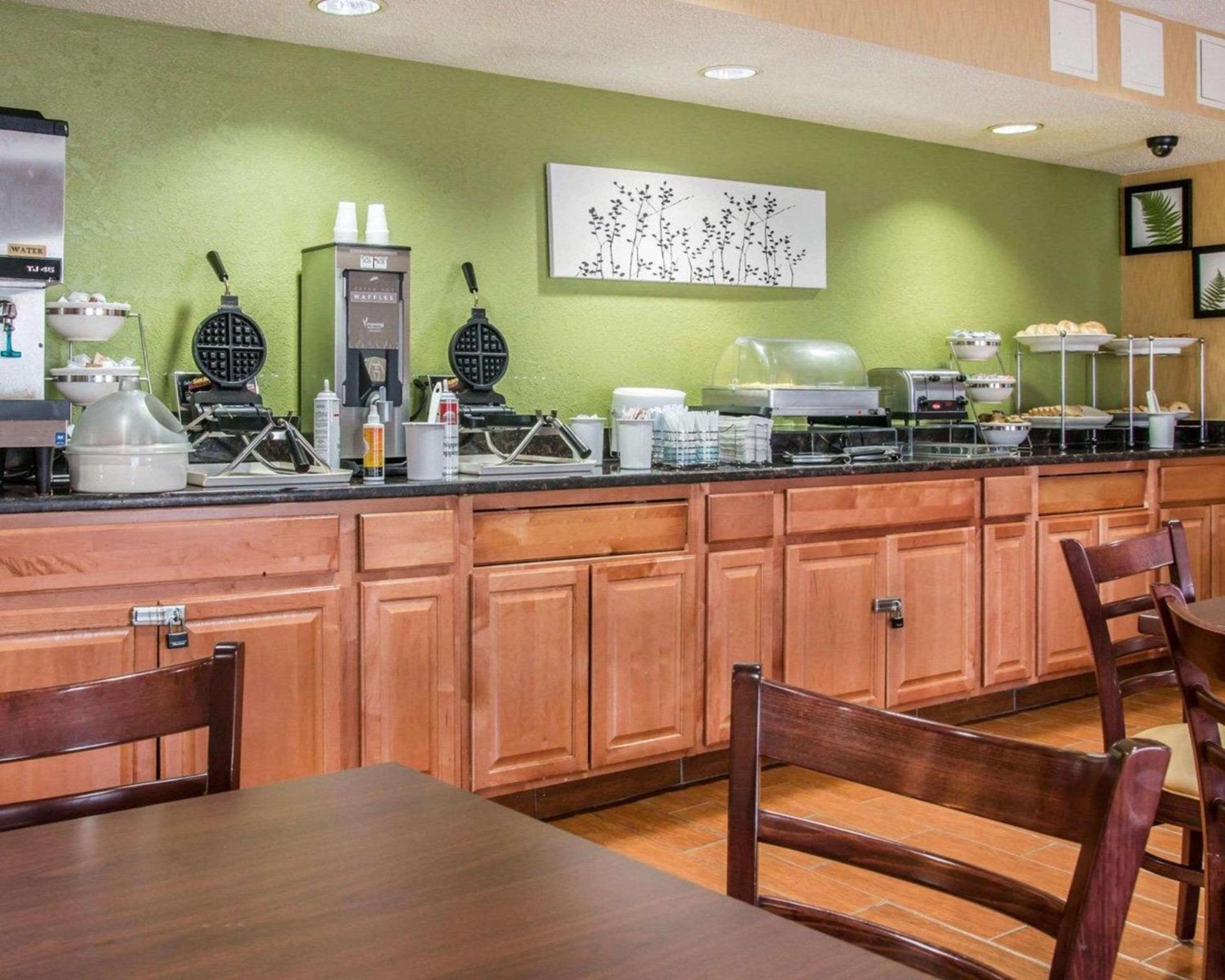Spark By Hilton Grand Rapids photo 35