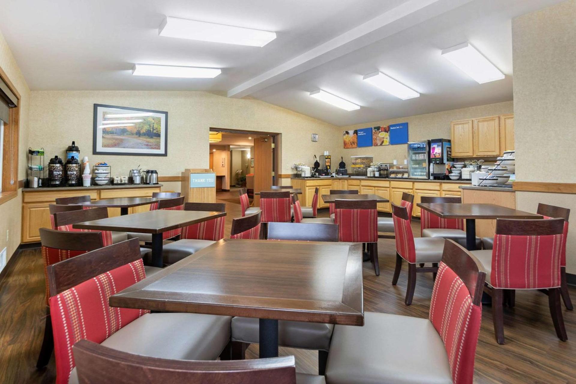 Comfort Inn Iron Mountain North photo 32