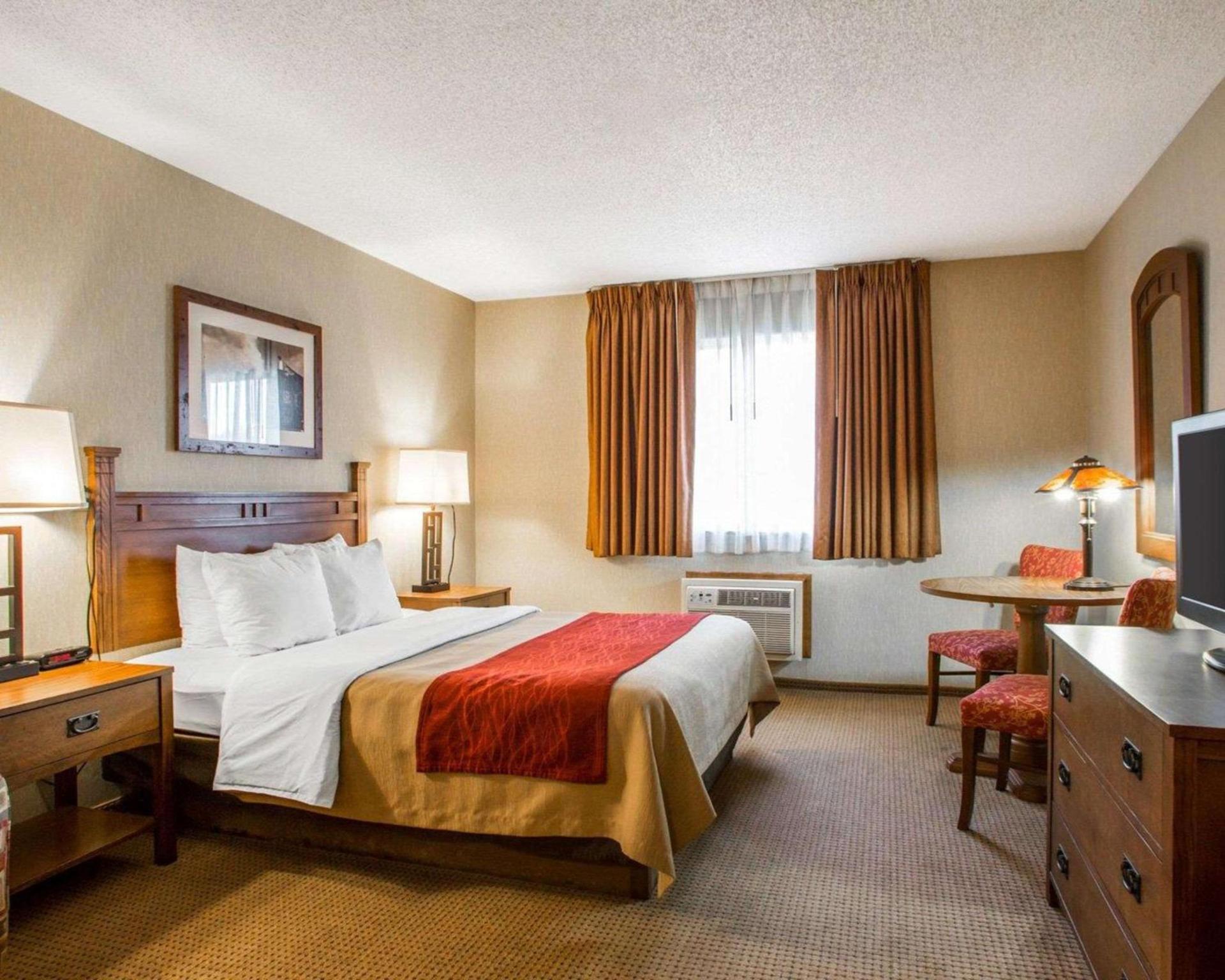 Quality Inn Ironwood photo 22