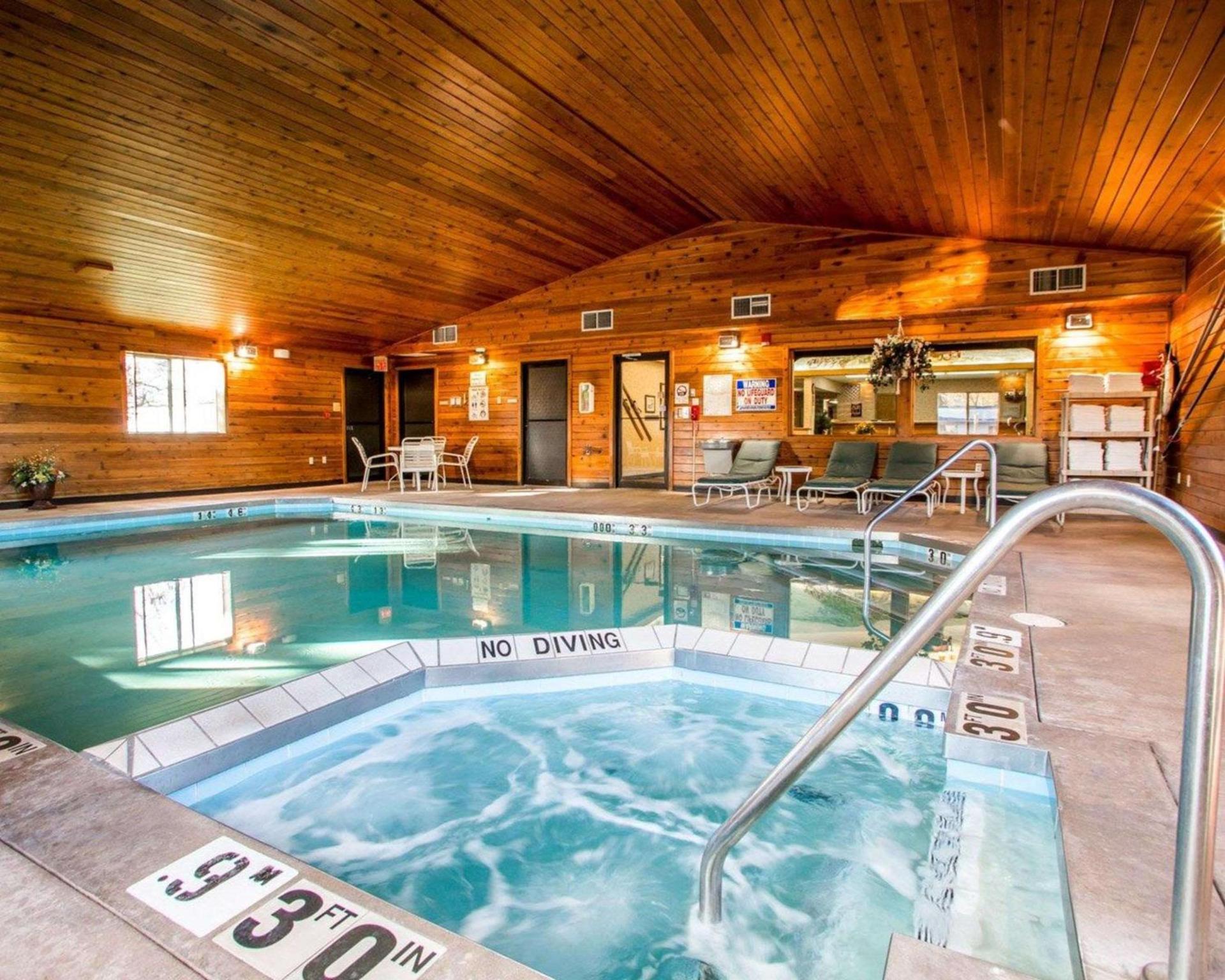 Quality Inn Ironwood photo 18