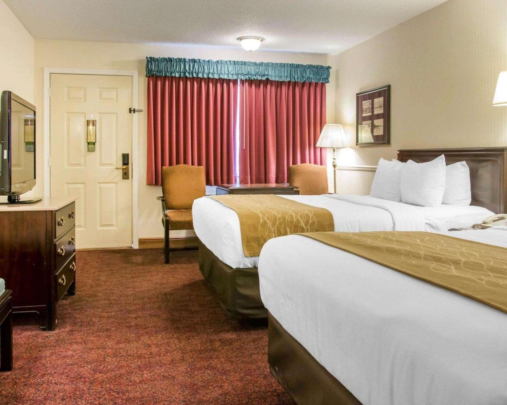 Comfort Inn Lakeside photo 19