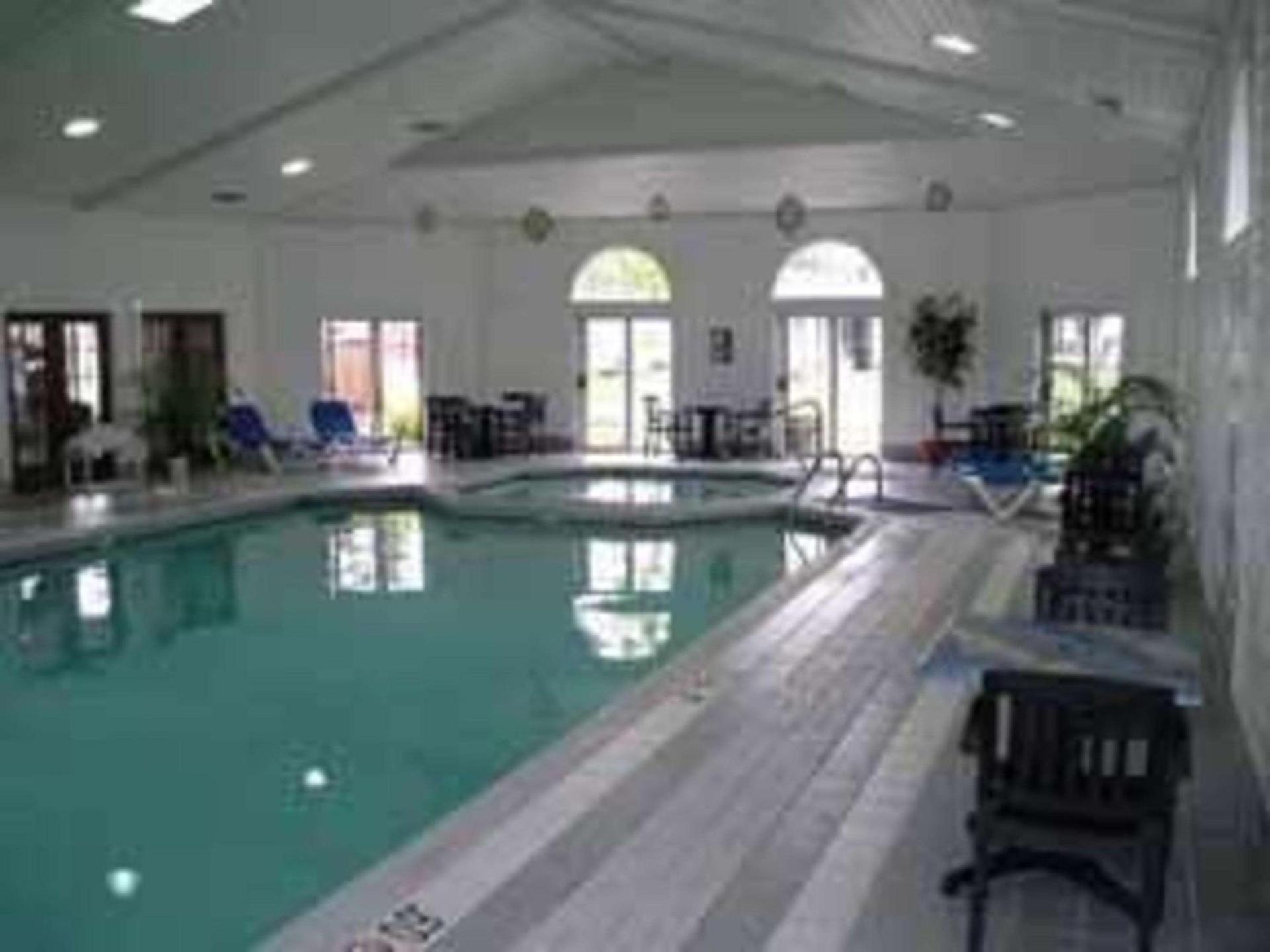 Comfort Inn Lakeside photo 16