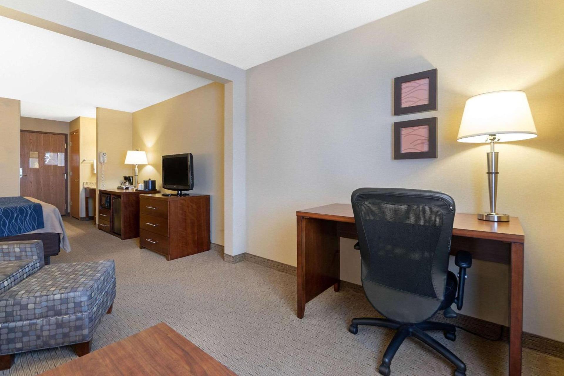 Comfort Inn Iron Mountain North photo 28