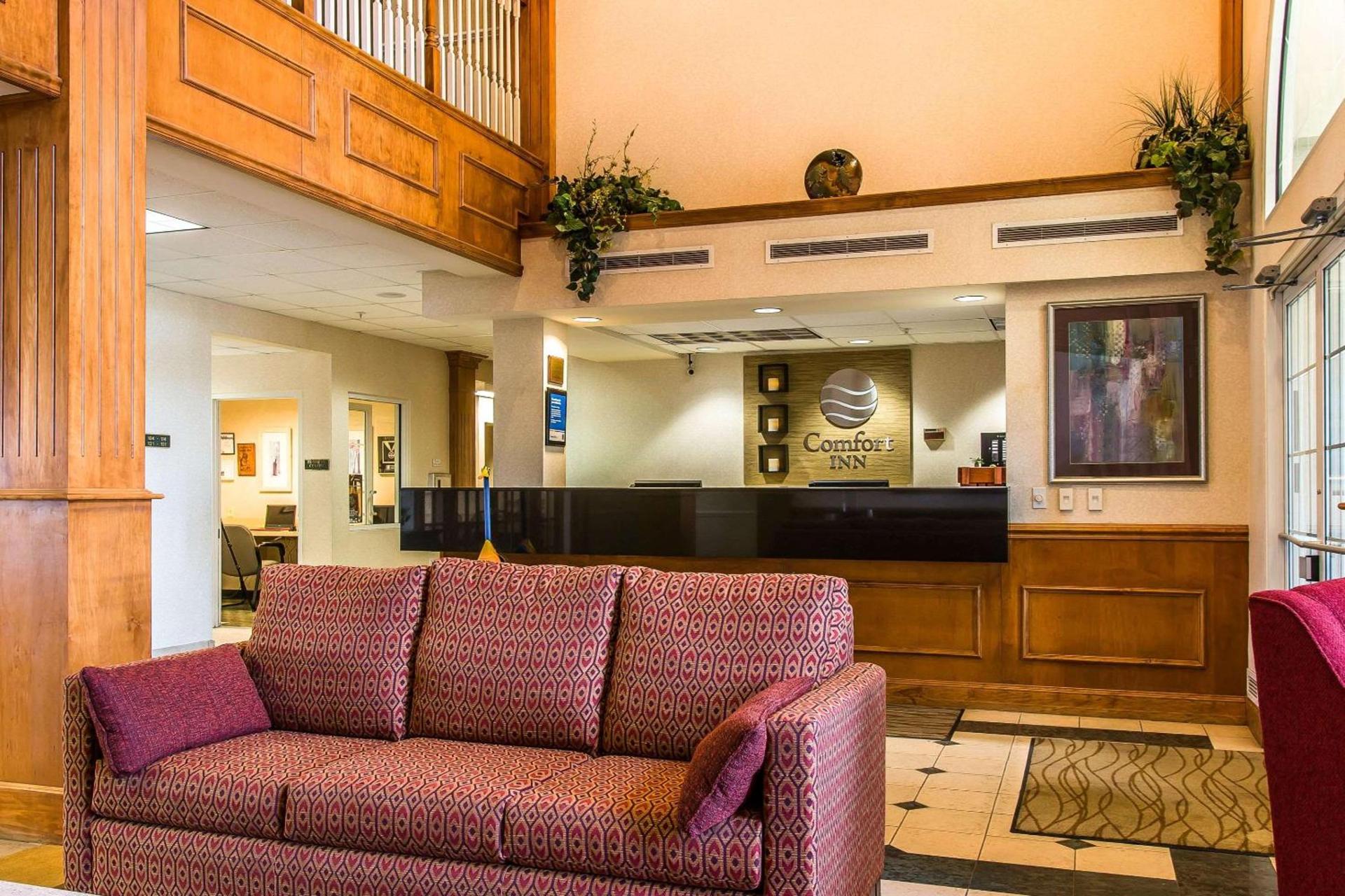 Hampton Inn Chelsea, Mi photo 37