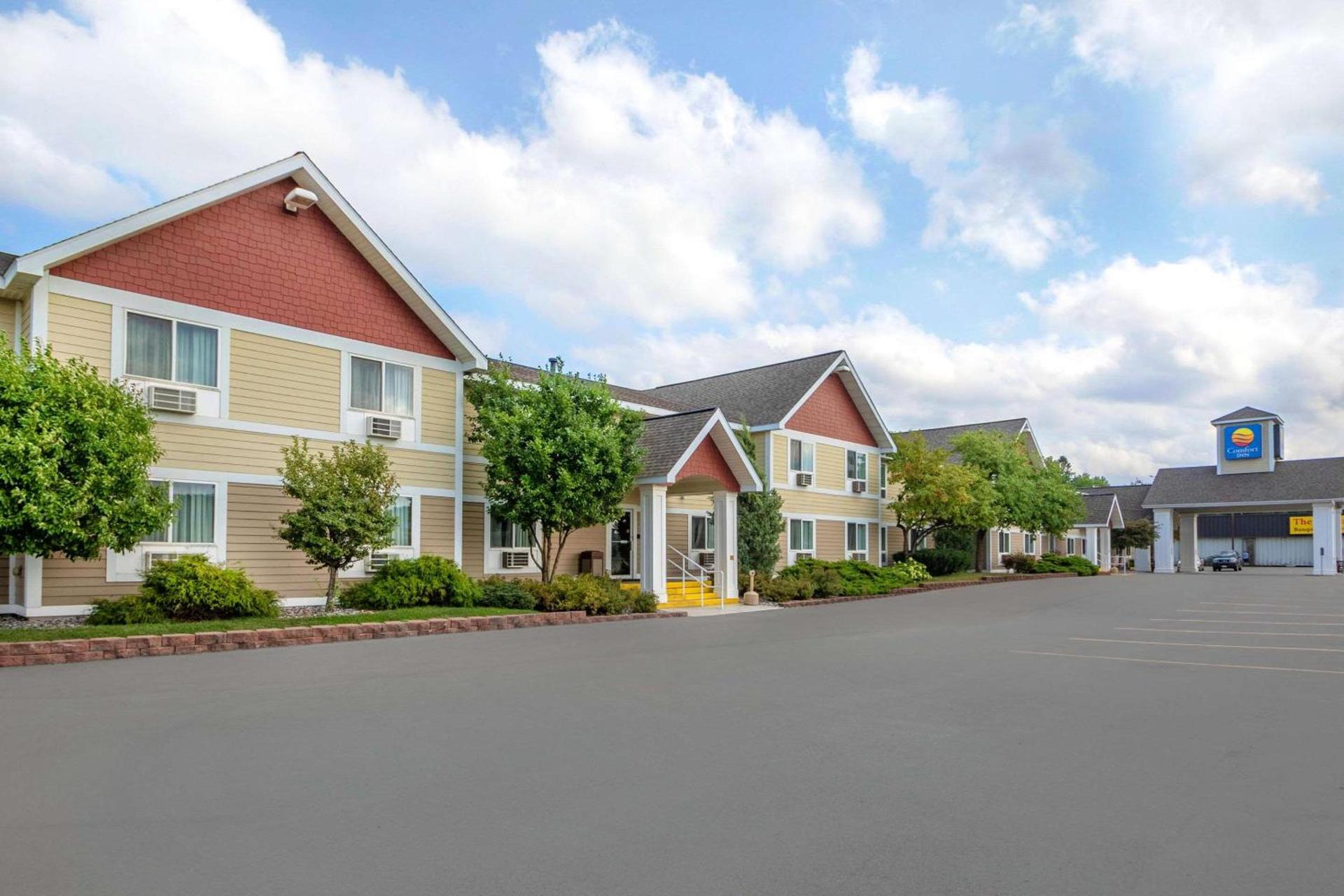 Comfort Inn Iron Mountain North photo 3