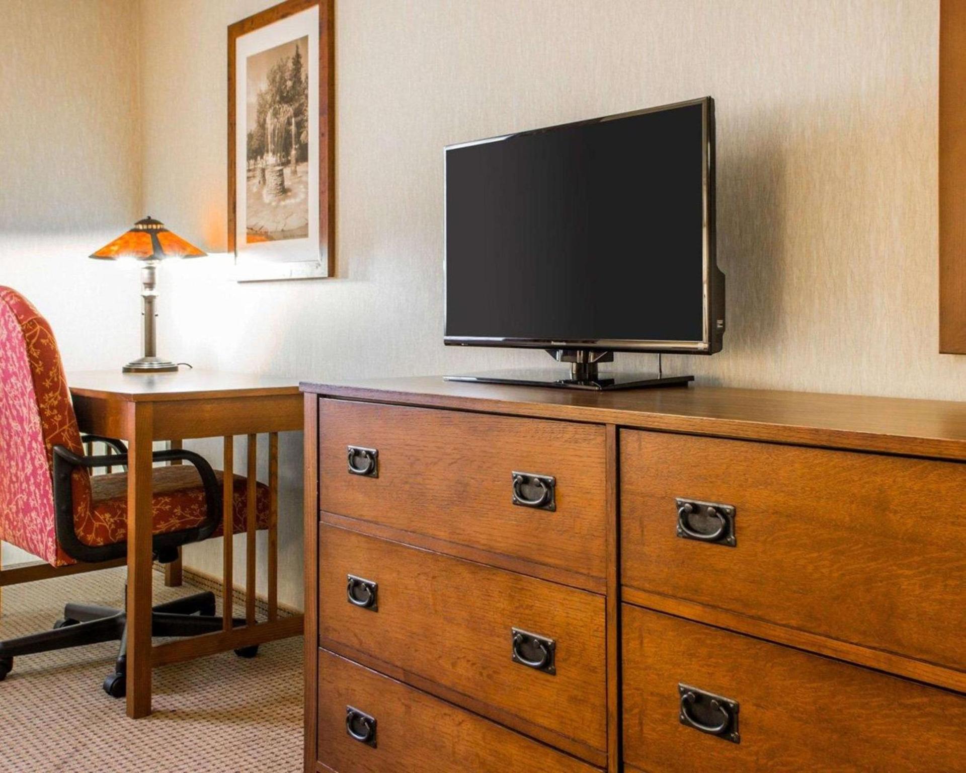 Quality Inn Ironwood photo 6