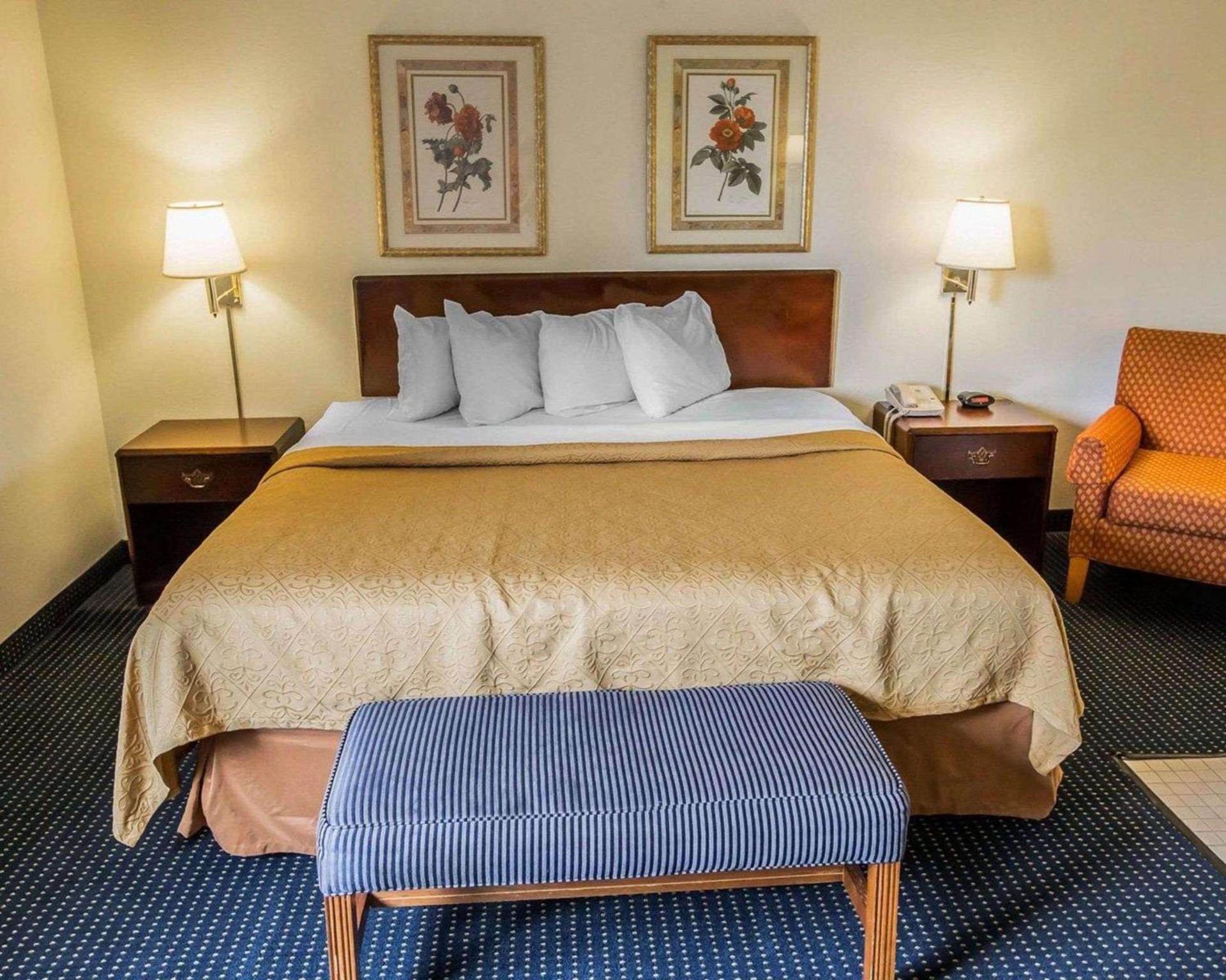 Quality Inn Dundee photo 13