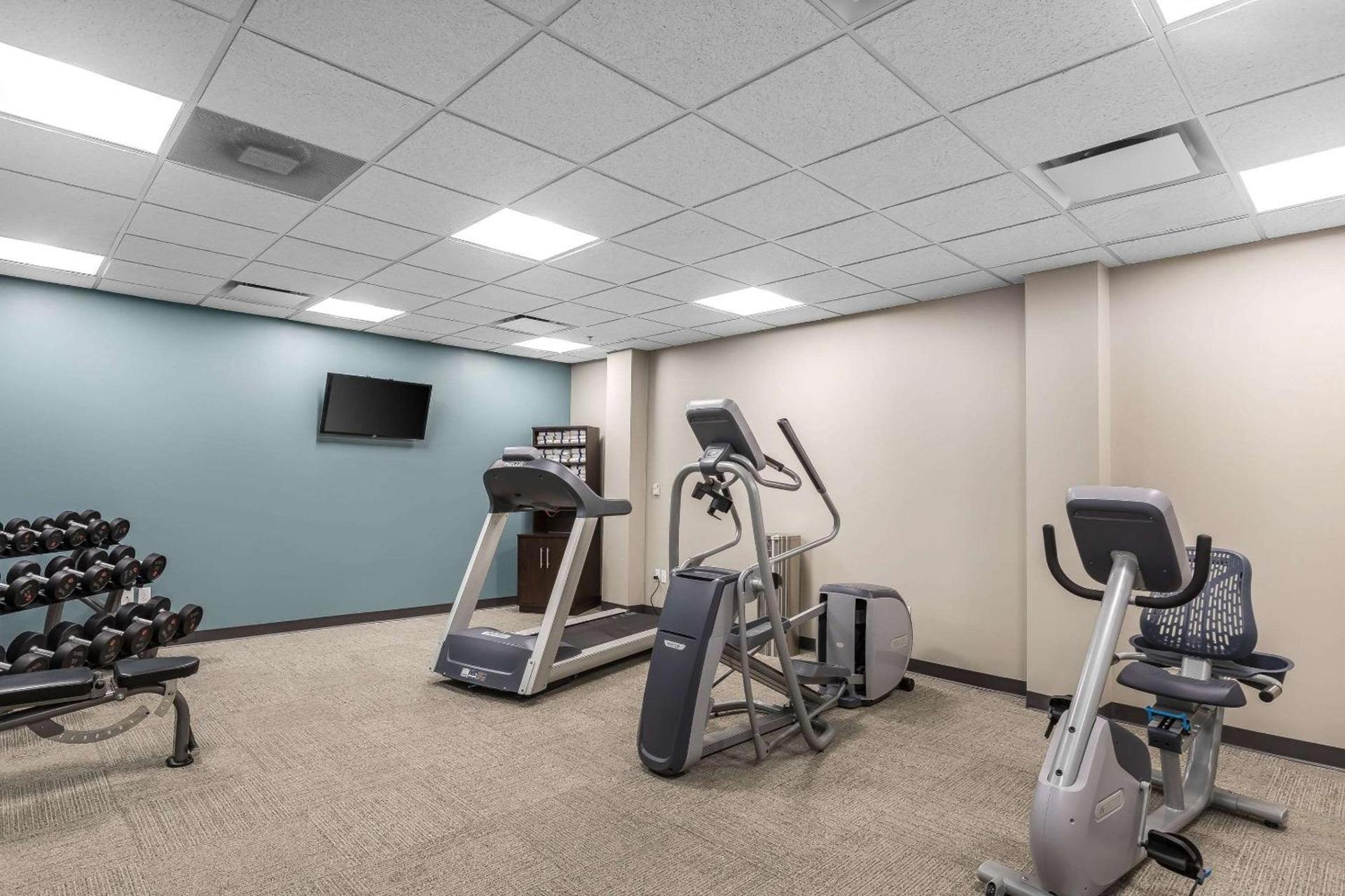 Comfort Inn Bay City - Riverfront photo 29