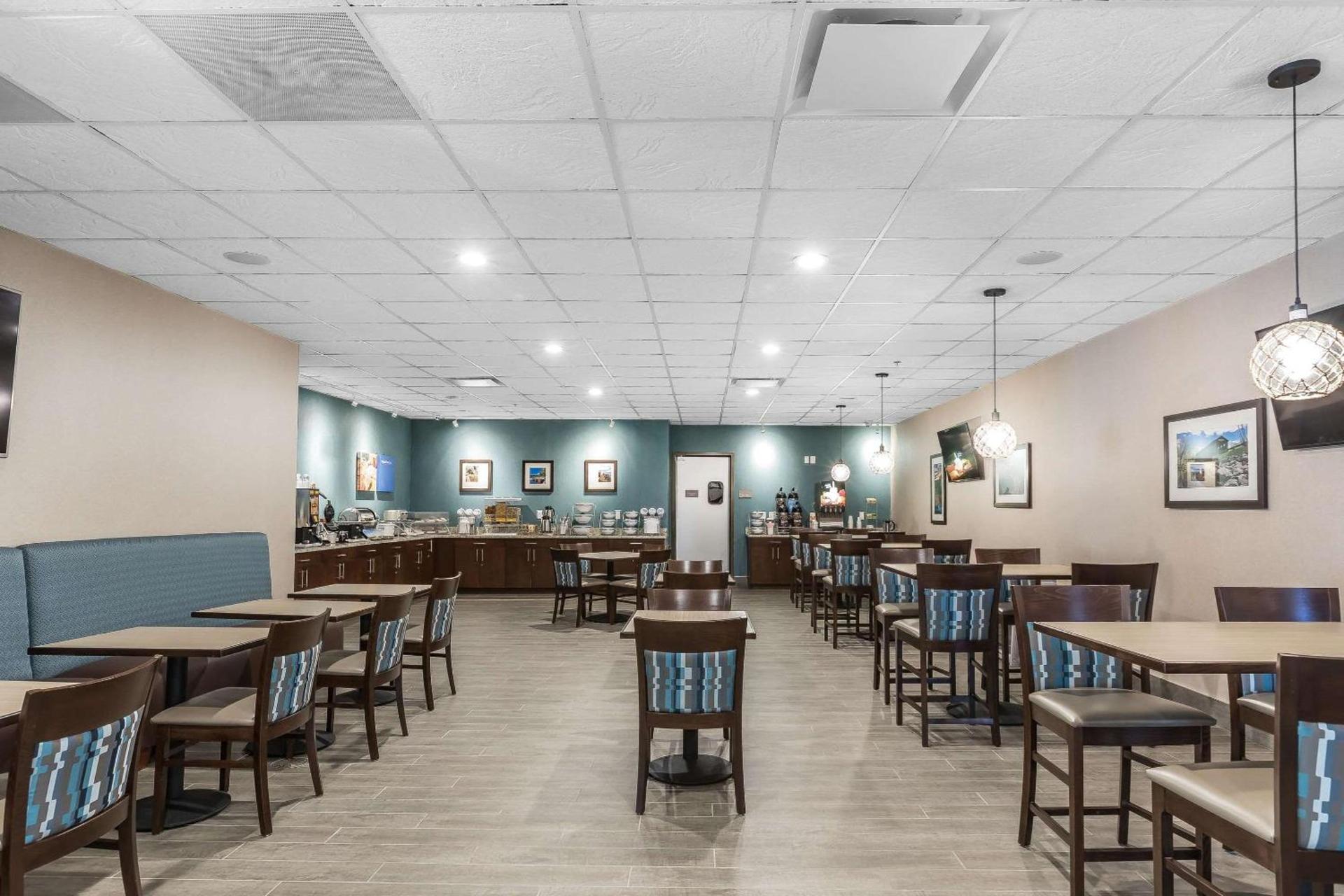 Comfort Inn Bay City - Riverfront photo 15