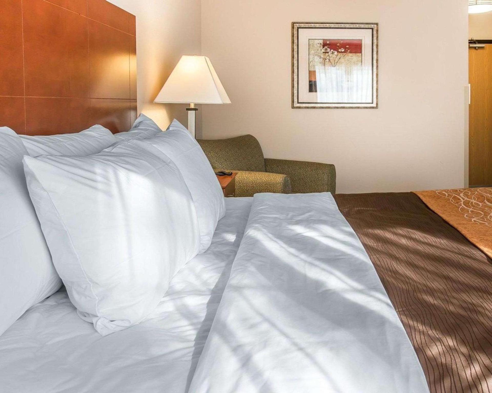 Quality Inn Near Interstate I94 photo 2