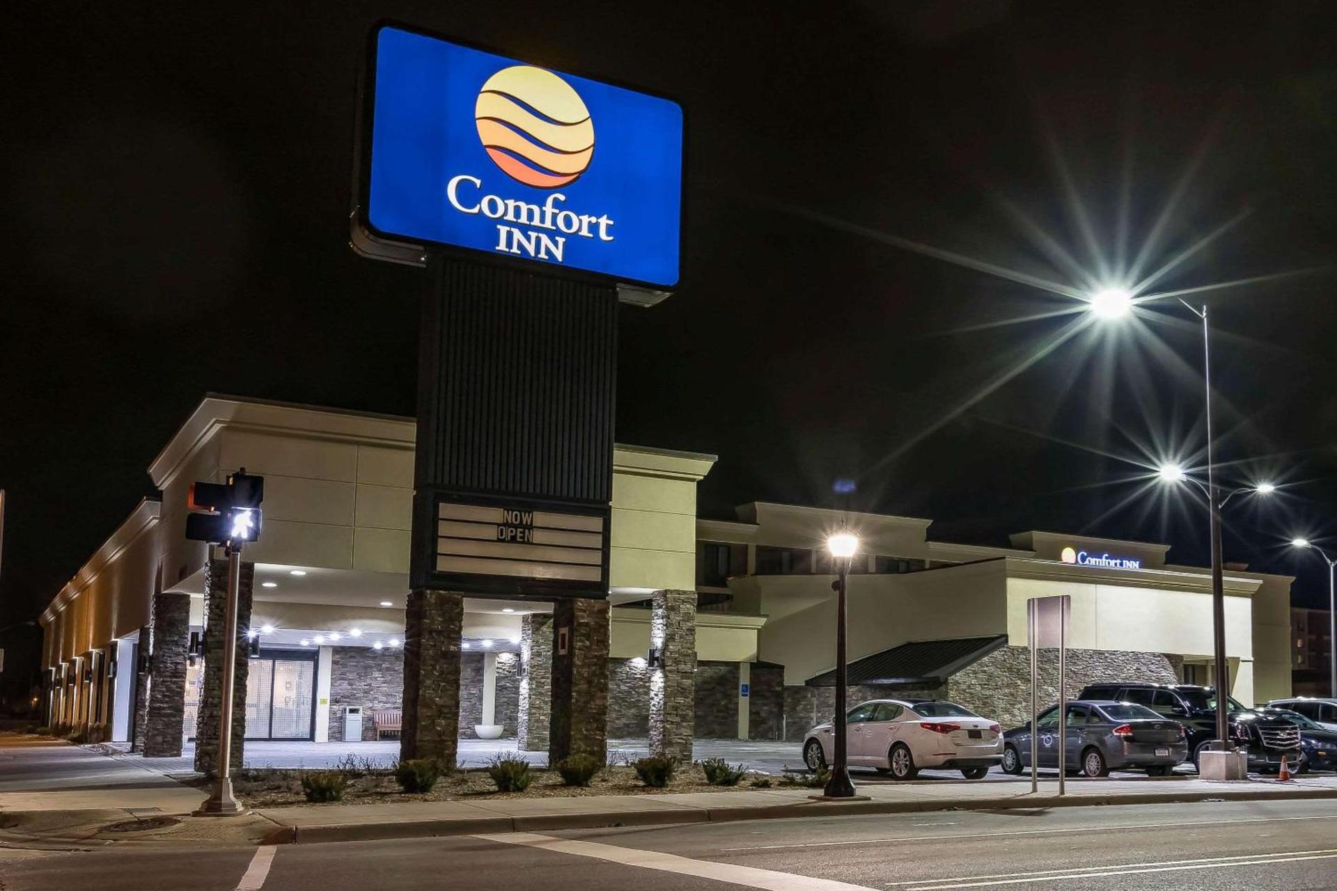 Comfort Inn Bay City - Riverfront photo 13