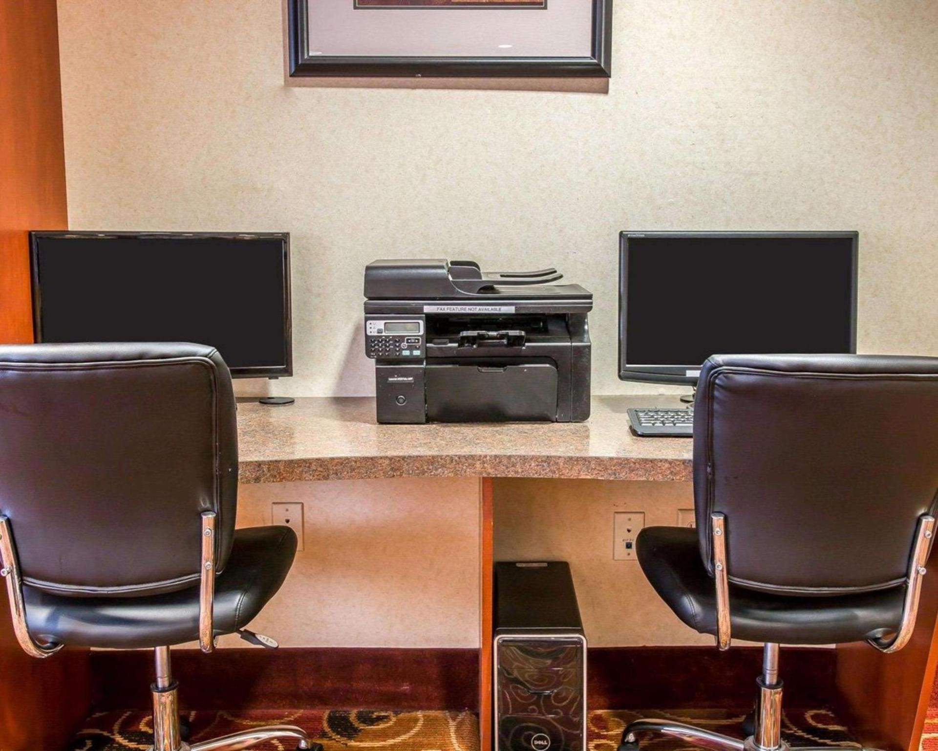 Quality Inn Near Interstate I94 photo 7
