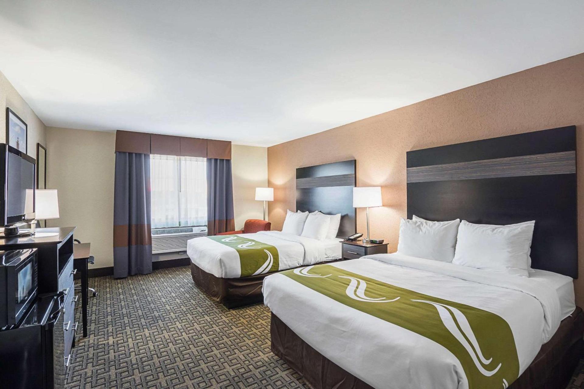AmericInn by Wyndham Holland MI photo 28