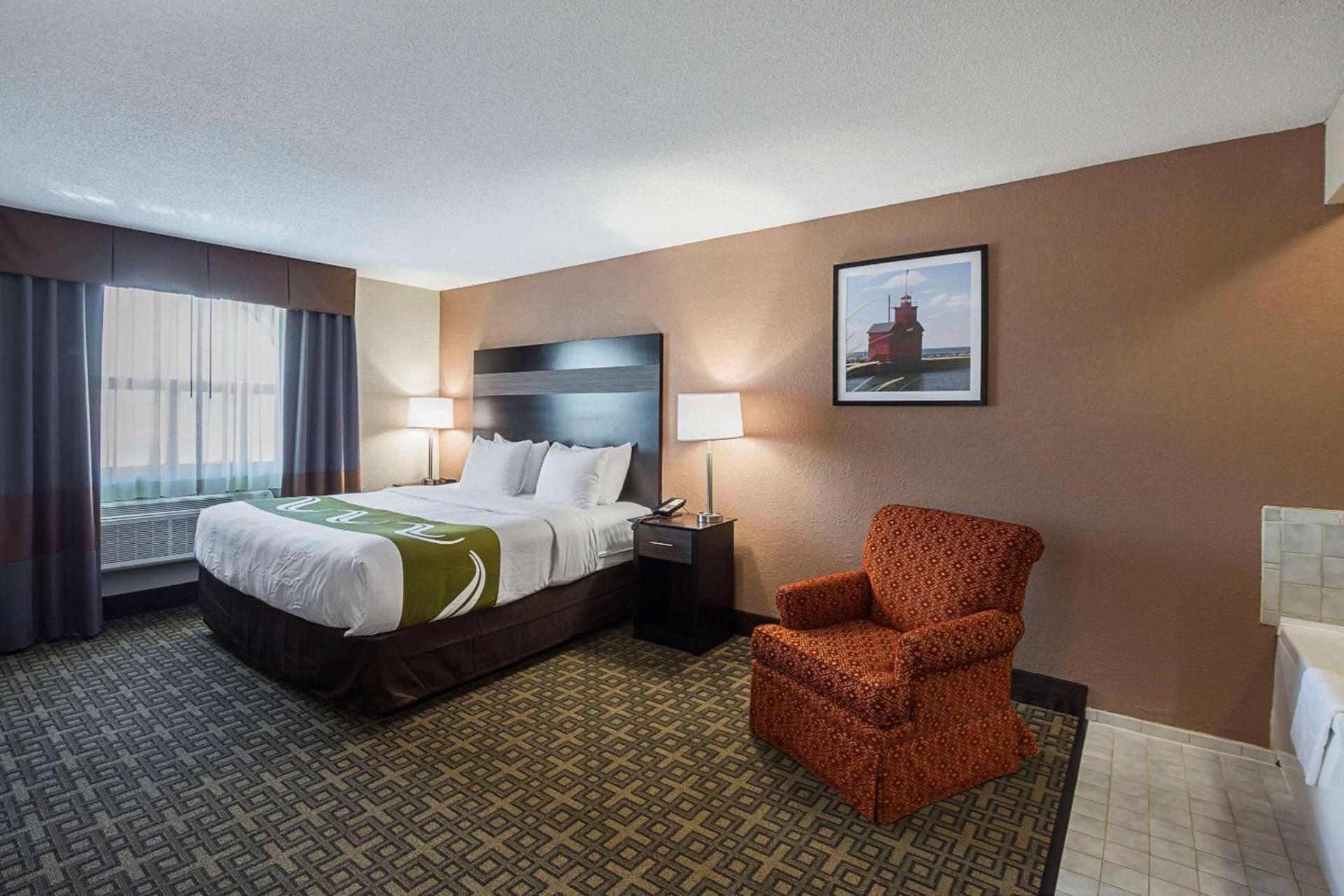 AmericInn by Wyndham Holland MI photo 17