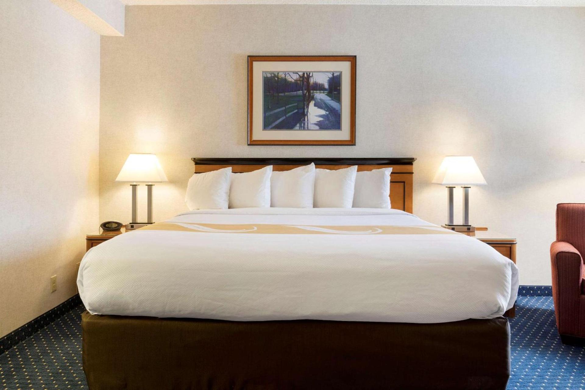 Quality Inn Auburn Hills - Detroit North photo 21