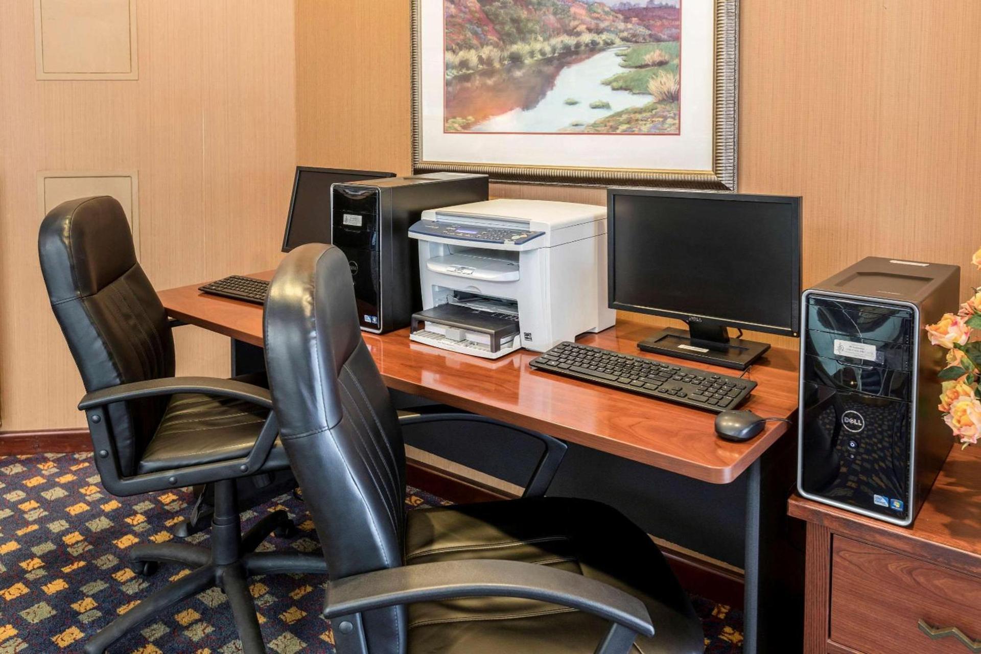 Quality Inn Auburn Hills - Detroit North photo 20