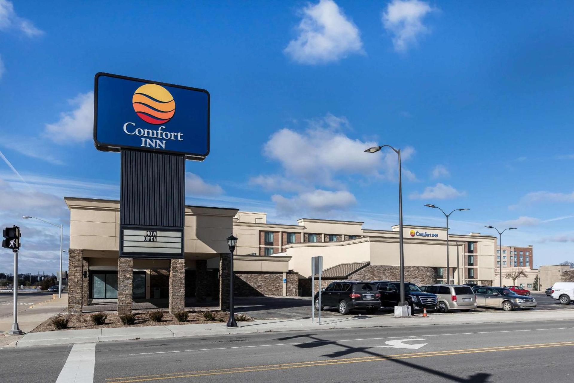Comfort Inn Bay City - Riverfront photo 3