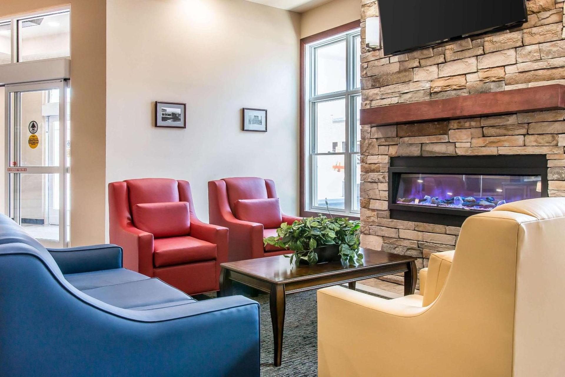 Quality Inn & Suites Houghton Downtown photo 2