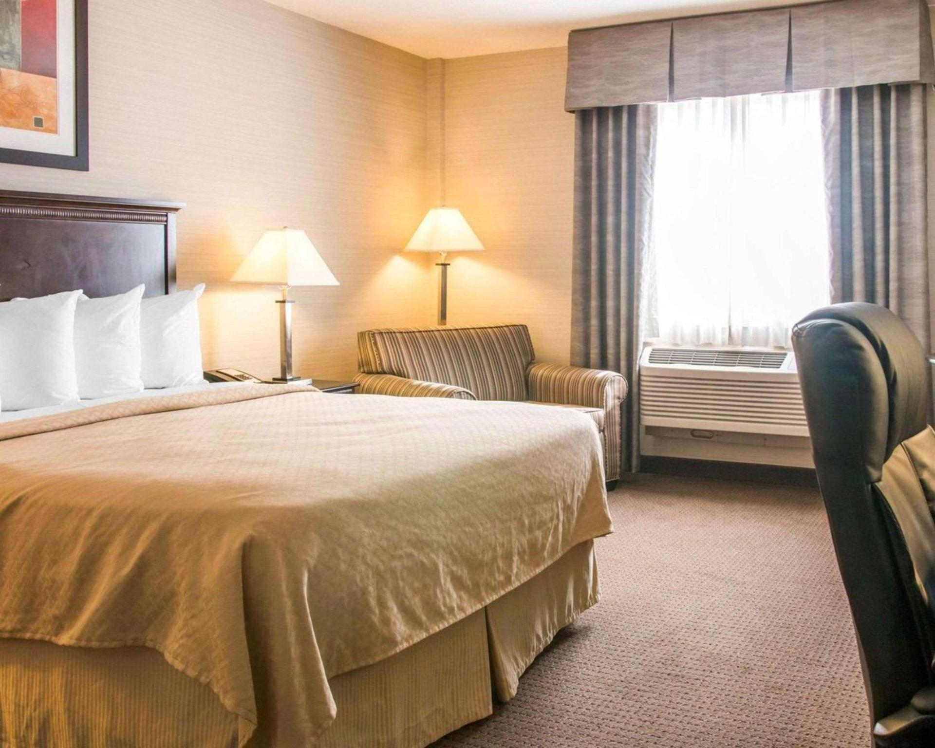 Quality Inn & Suites Next to the Casino photo 3