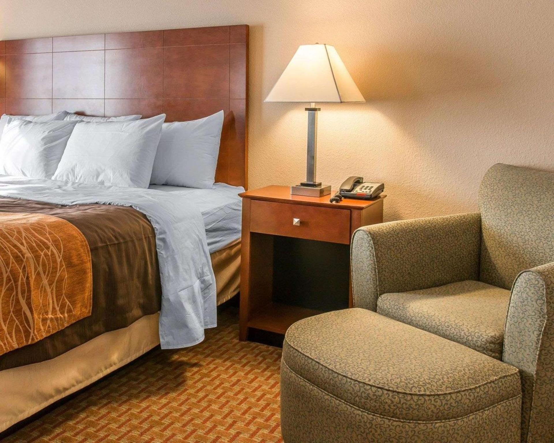Quality Inn Near Interstate I94 photo 9