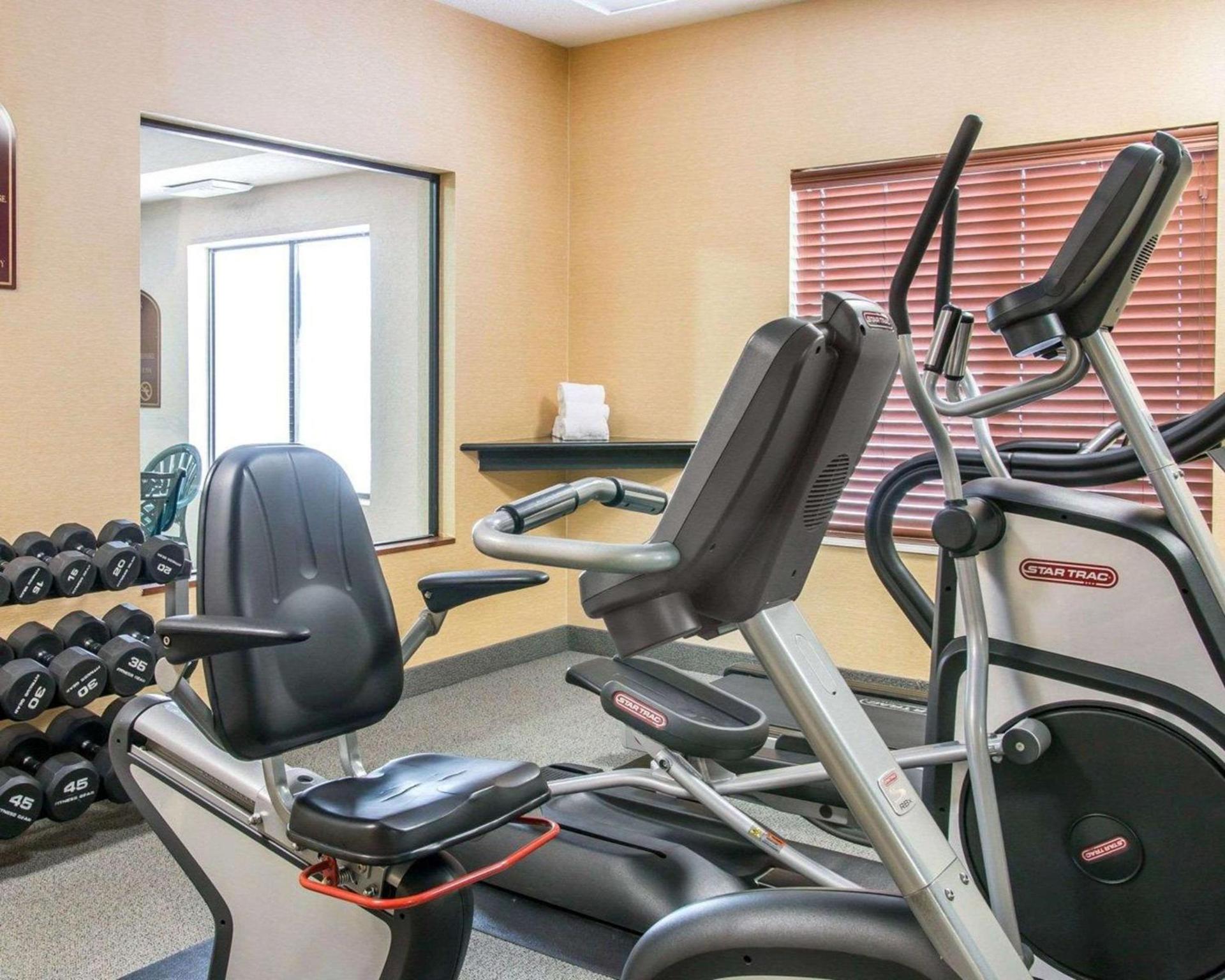 Quality Inn & Suites Niles photo 40