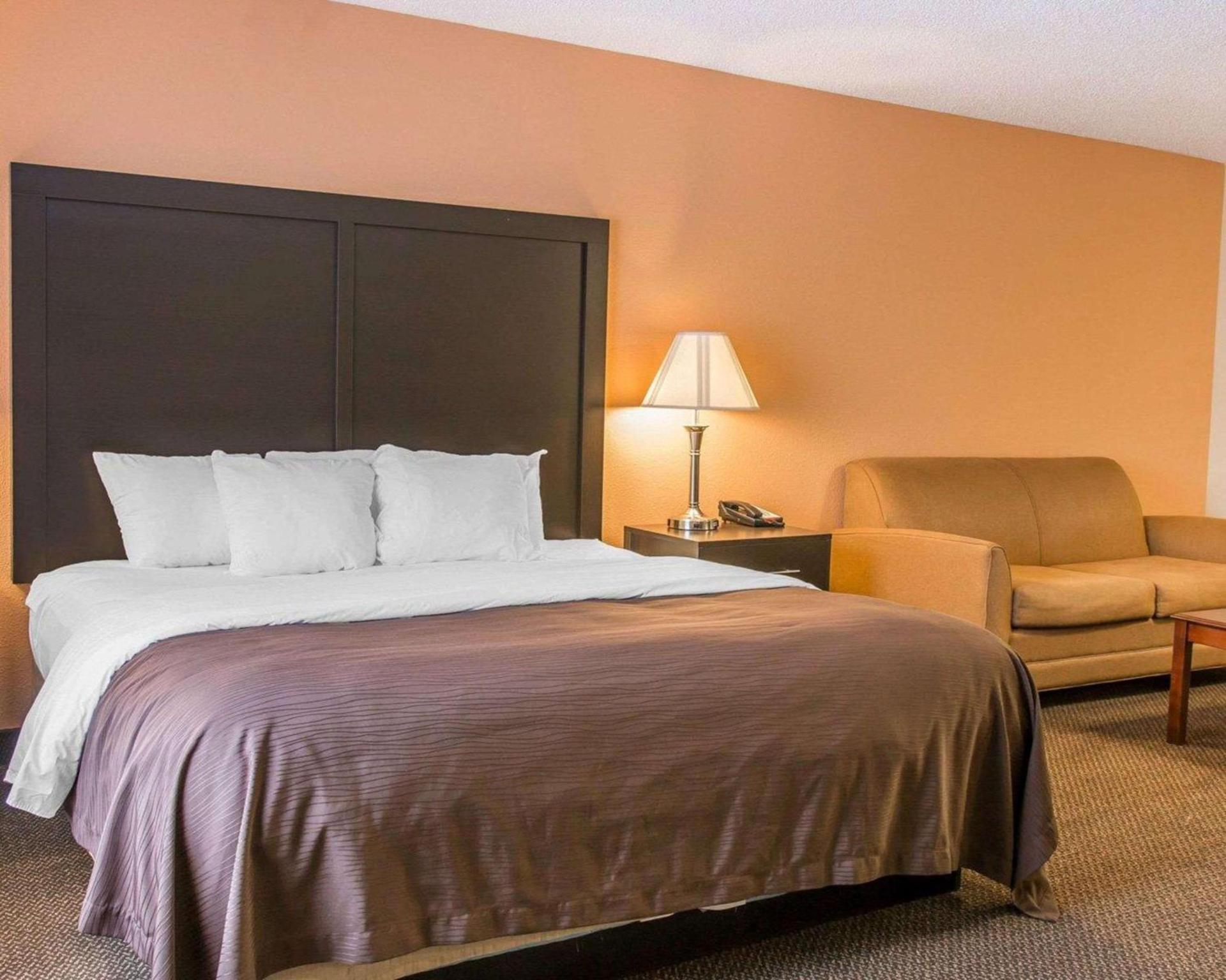 Quality Inn & Suites Niles photo 22