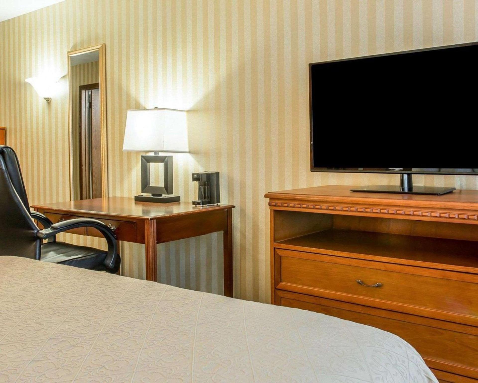 Quality Inn Gaylord photo 3