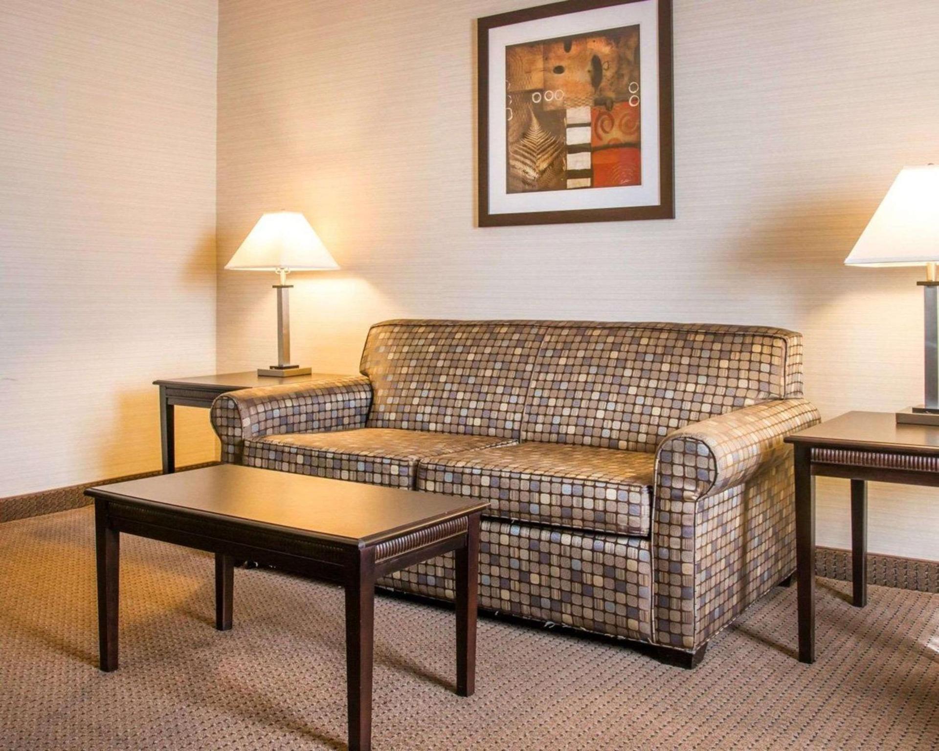 Quality Inn & Suites Next to the Casino photo 9