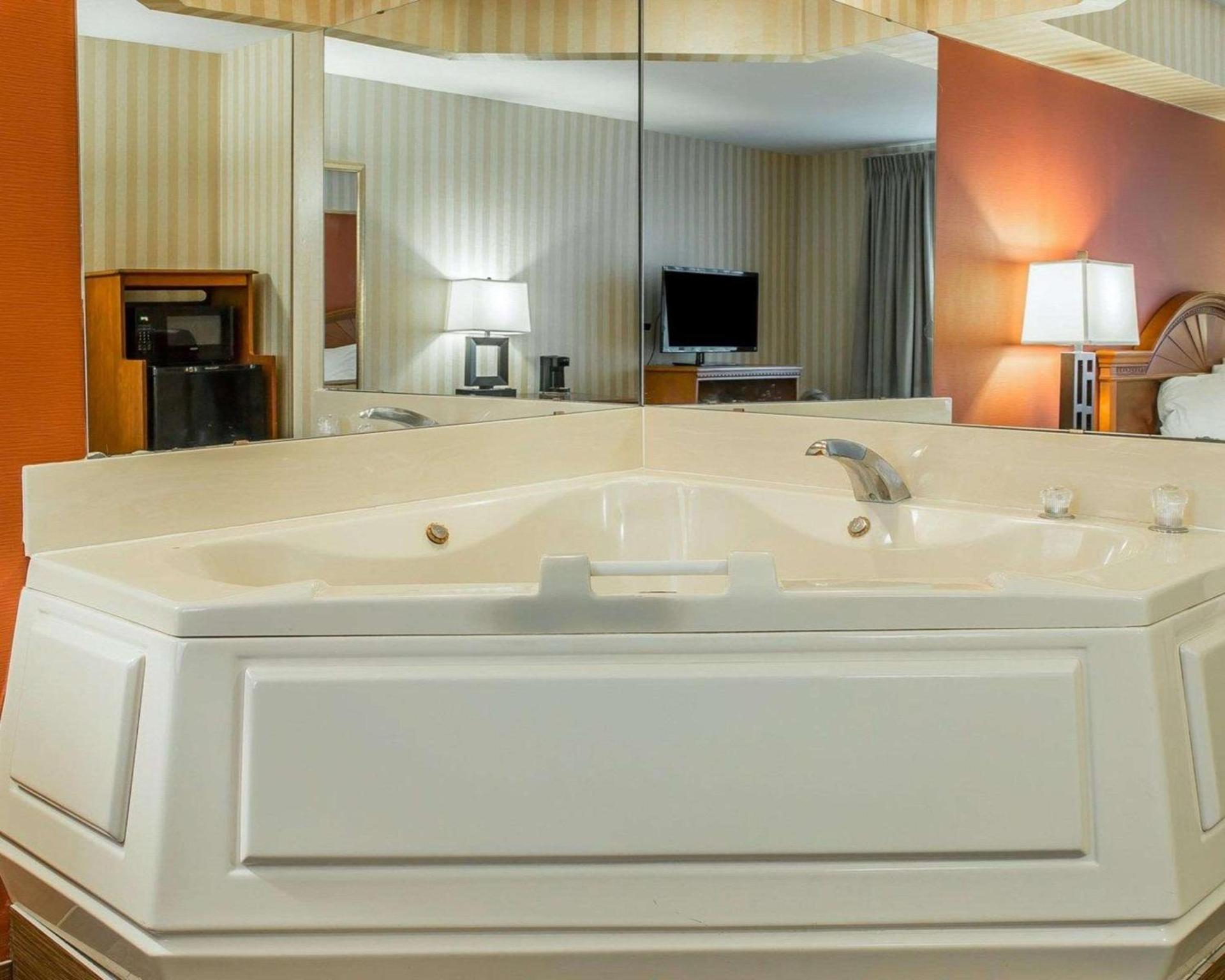 Quality Inn Gaylord photo 7