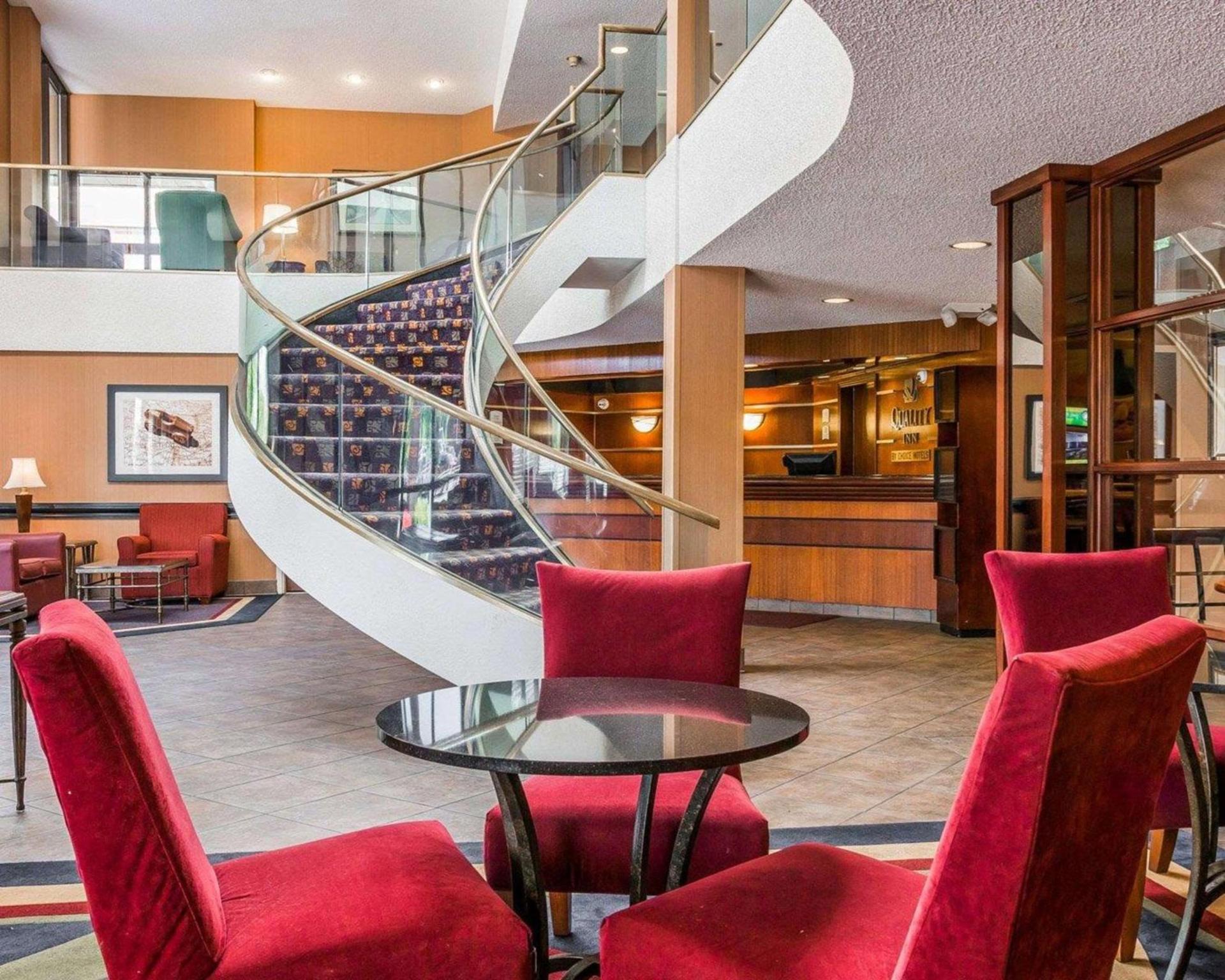 Quality Inn Auburn Hills - Detroit North photo 8