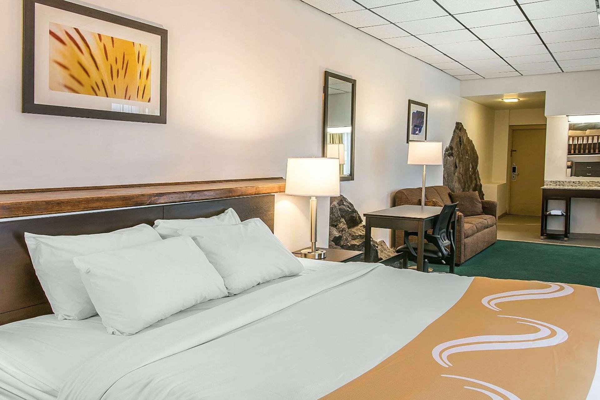 Quality Inn & Suites Houghton Downtown photo 16