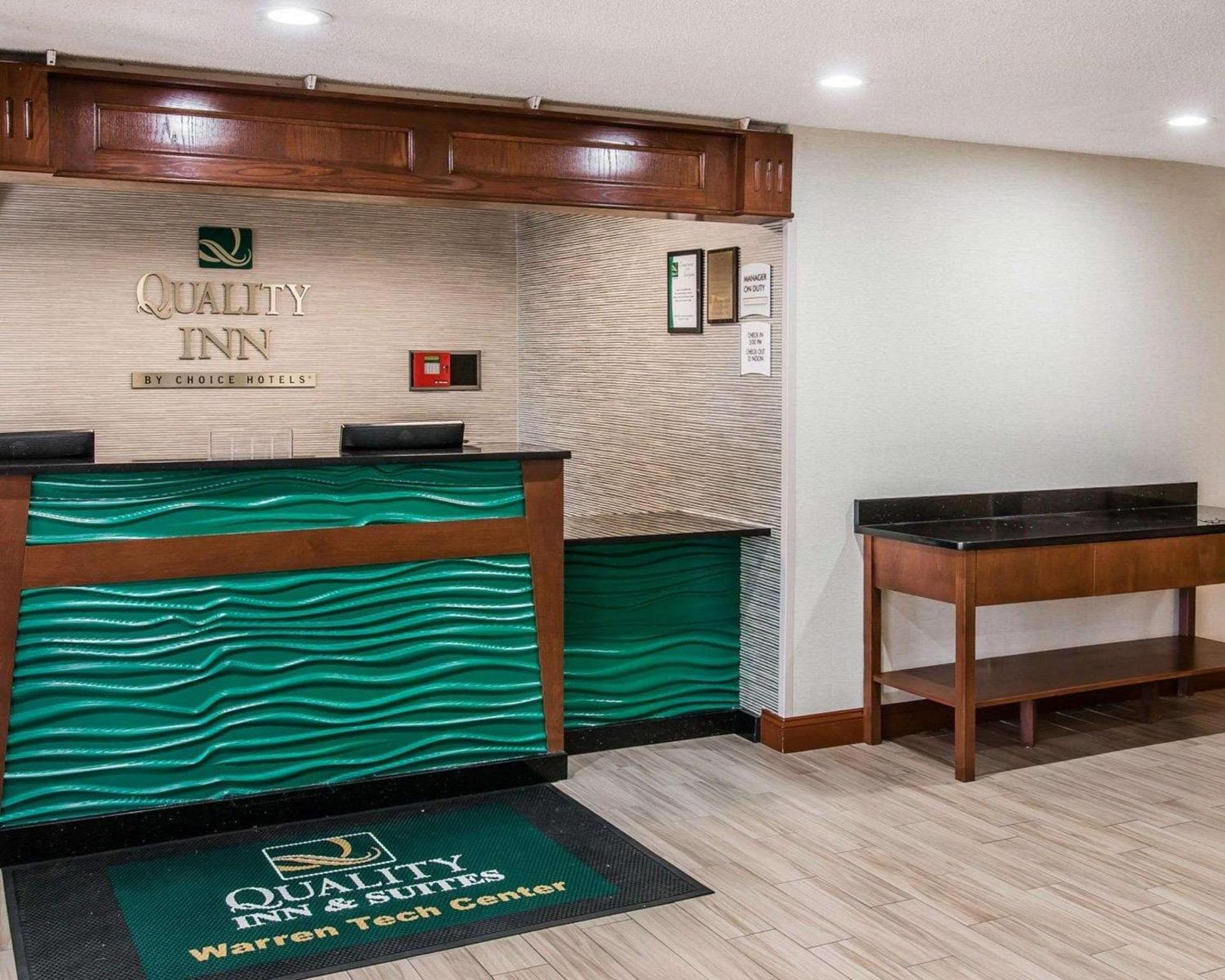 Quality Inn & Suites Warren - Detroit photo 2