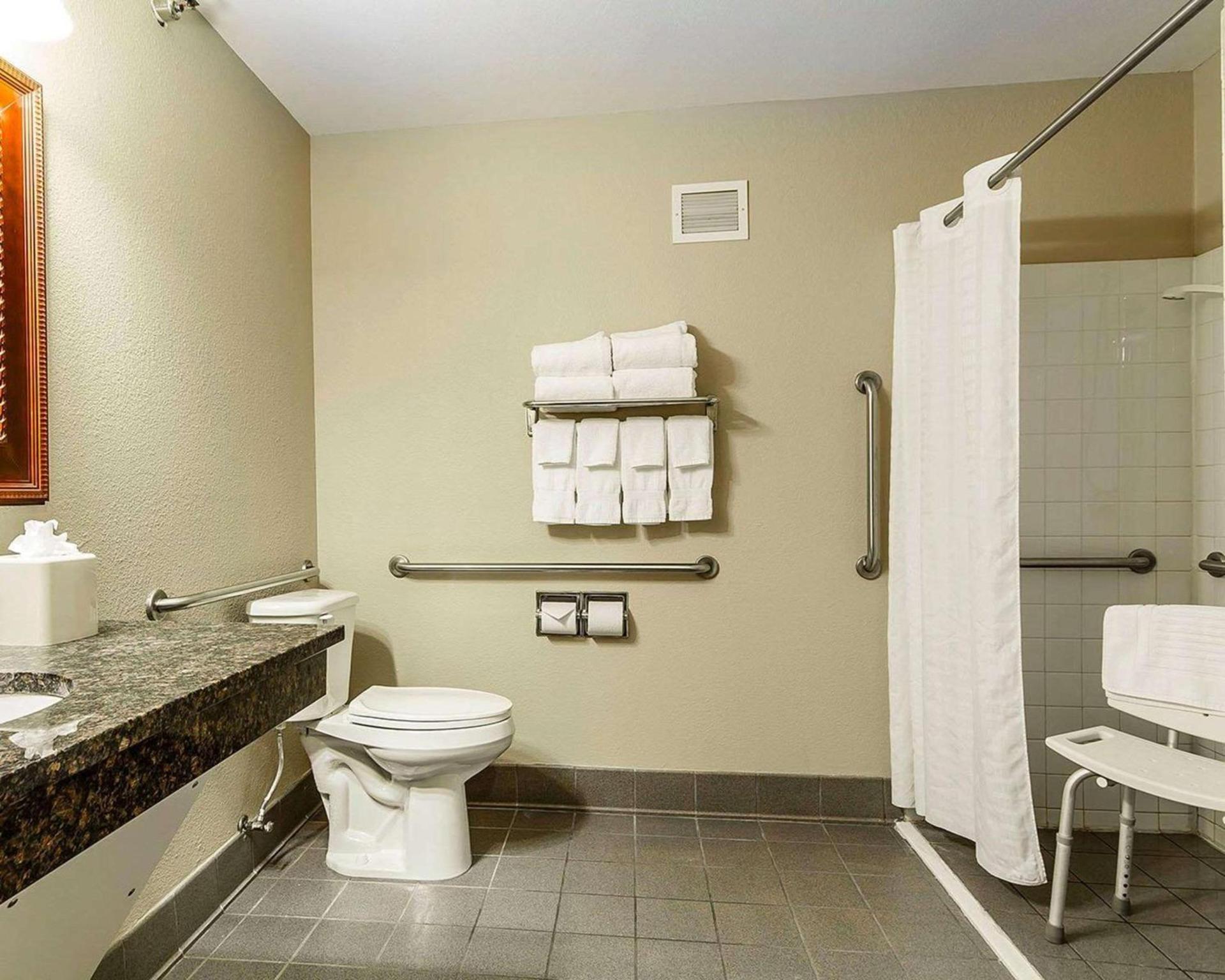 Comfort Inn Owatonna near Medical Center photo 5