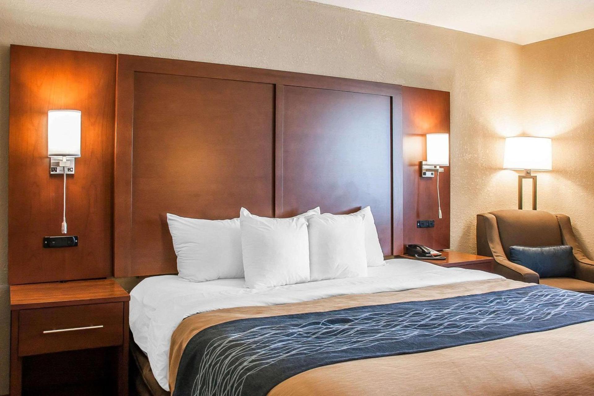 Comfort Inn Fergus Falls photo 10