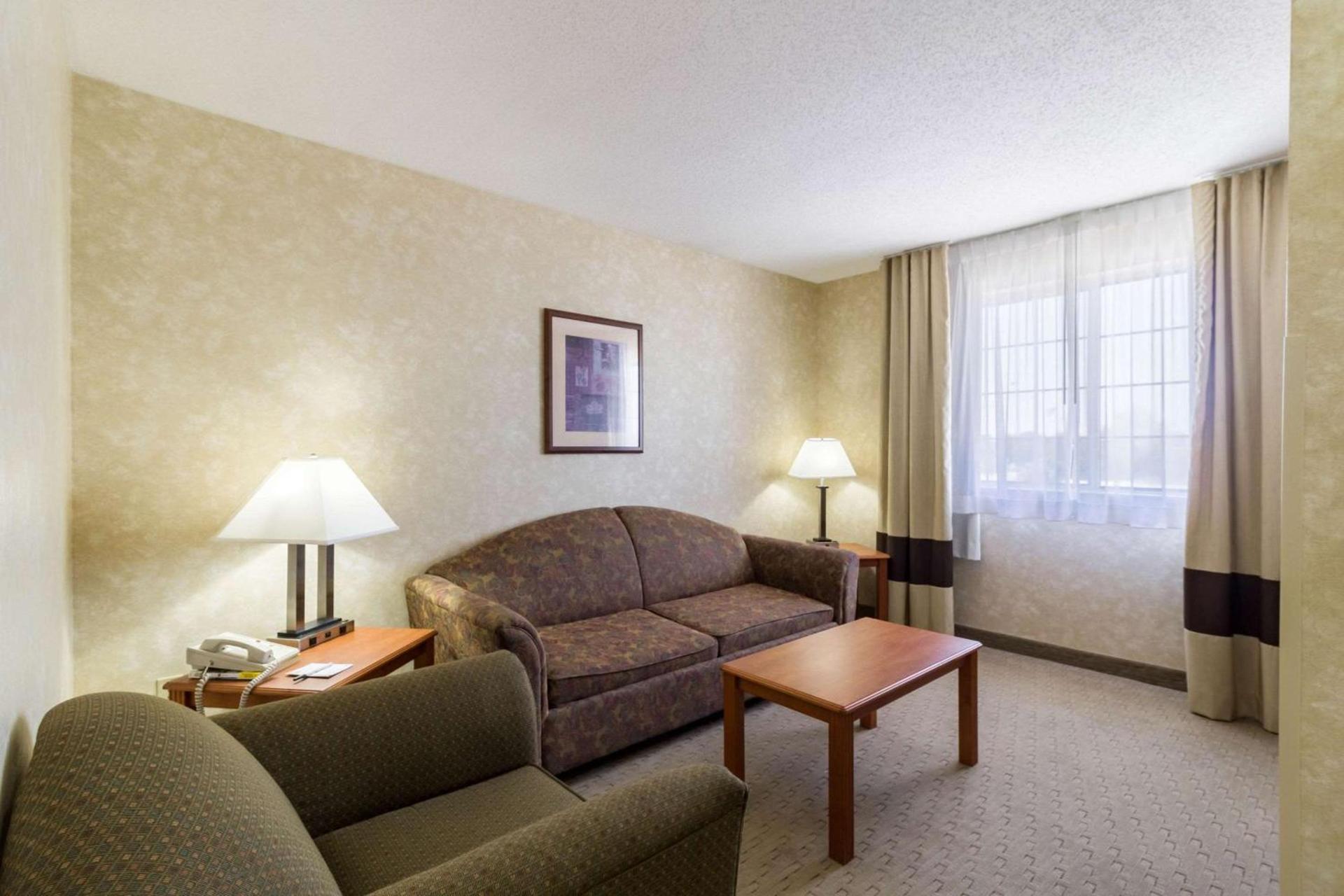 Quality Inn Marshall near University photo 38